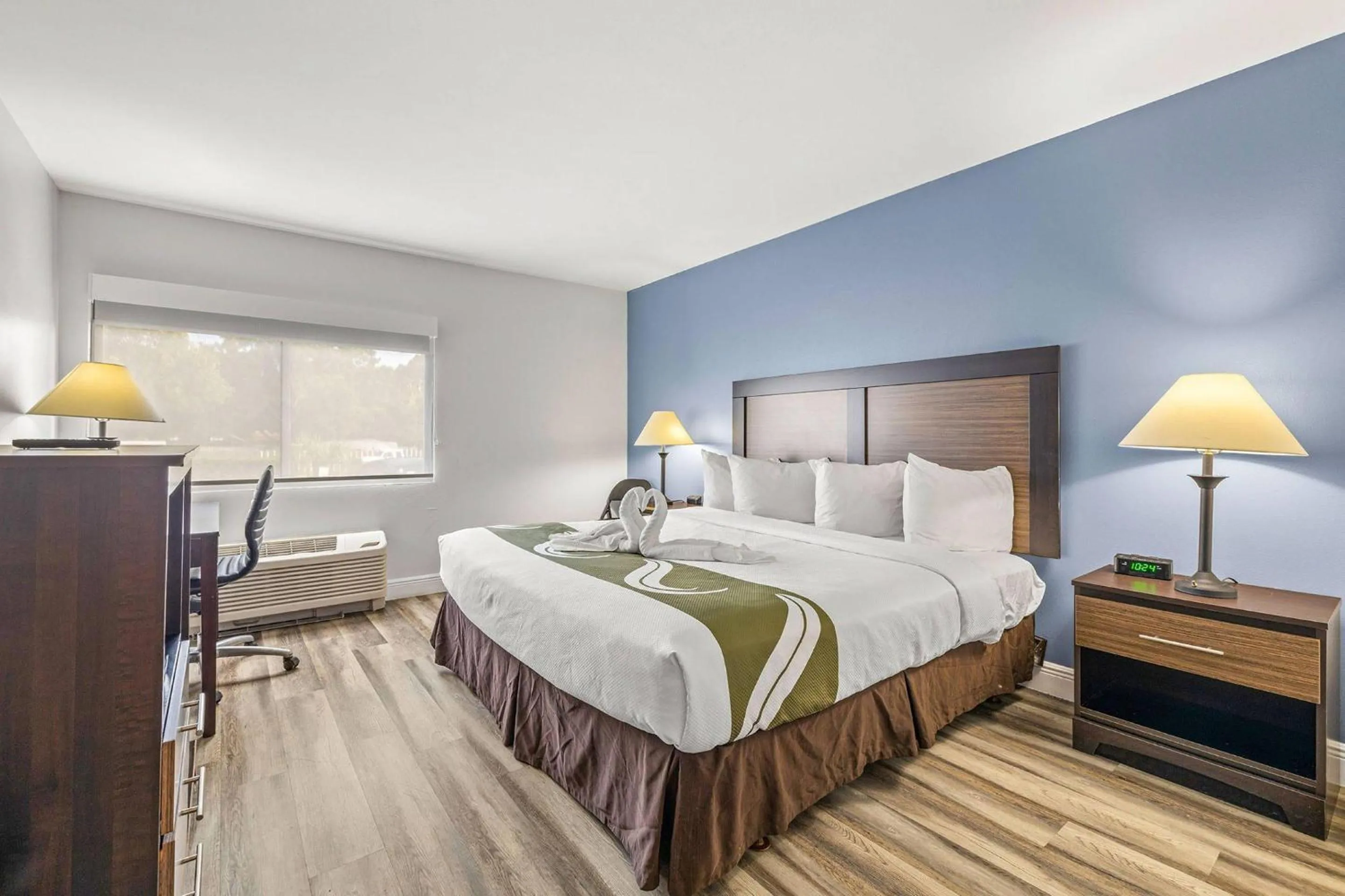 King Room - Non-Smoking in Quality Inn & Suites Tampa-Ybor City