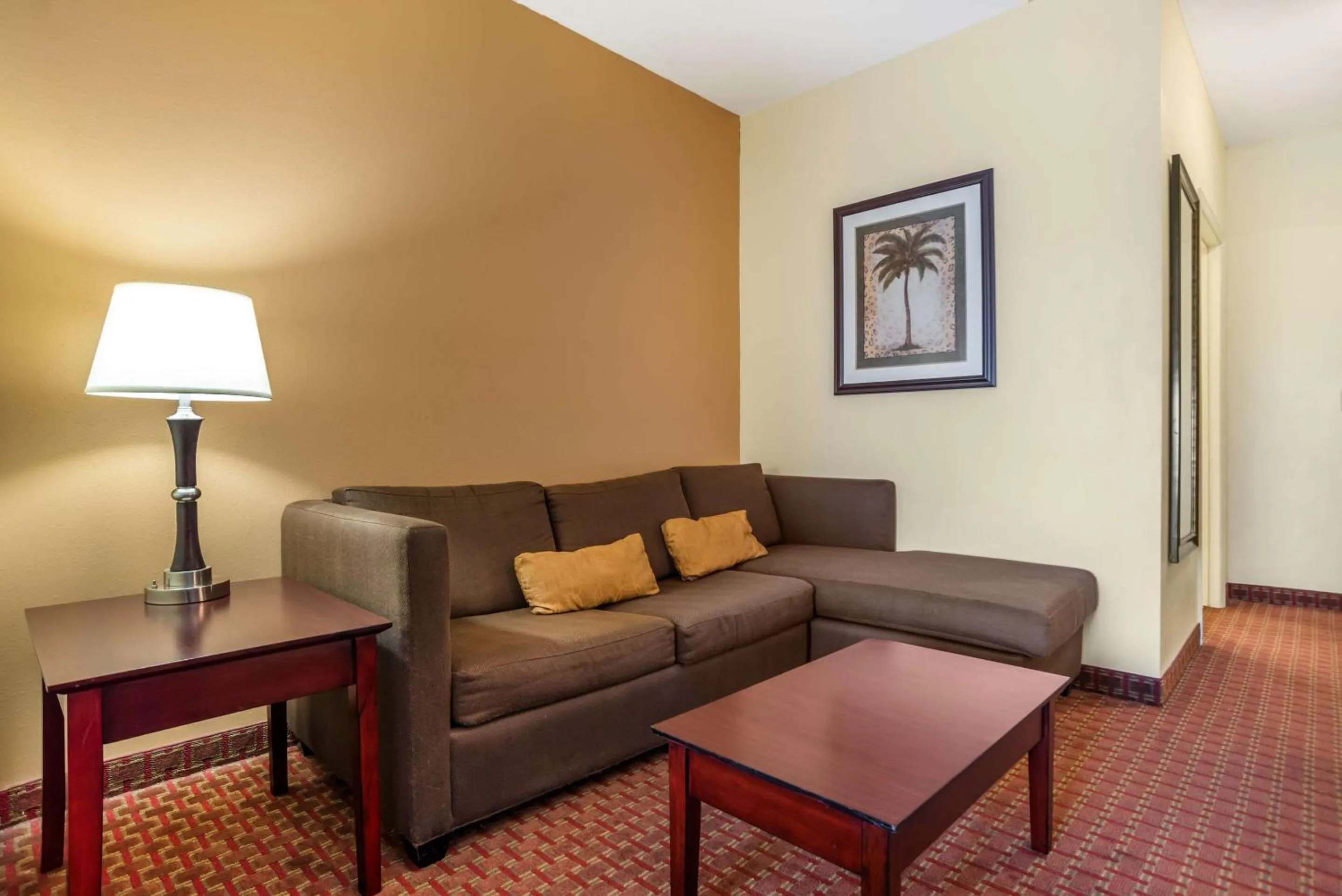 King Suite - Non-Smoking in Comfort Inn & Suites