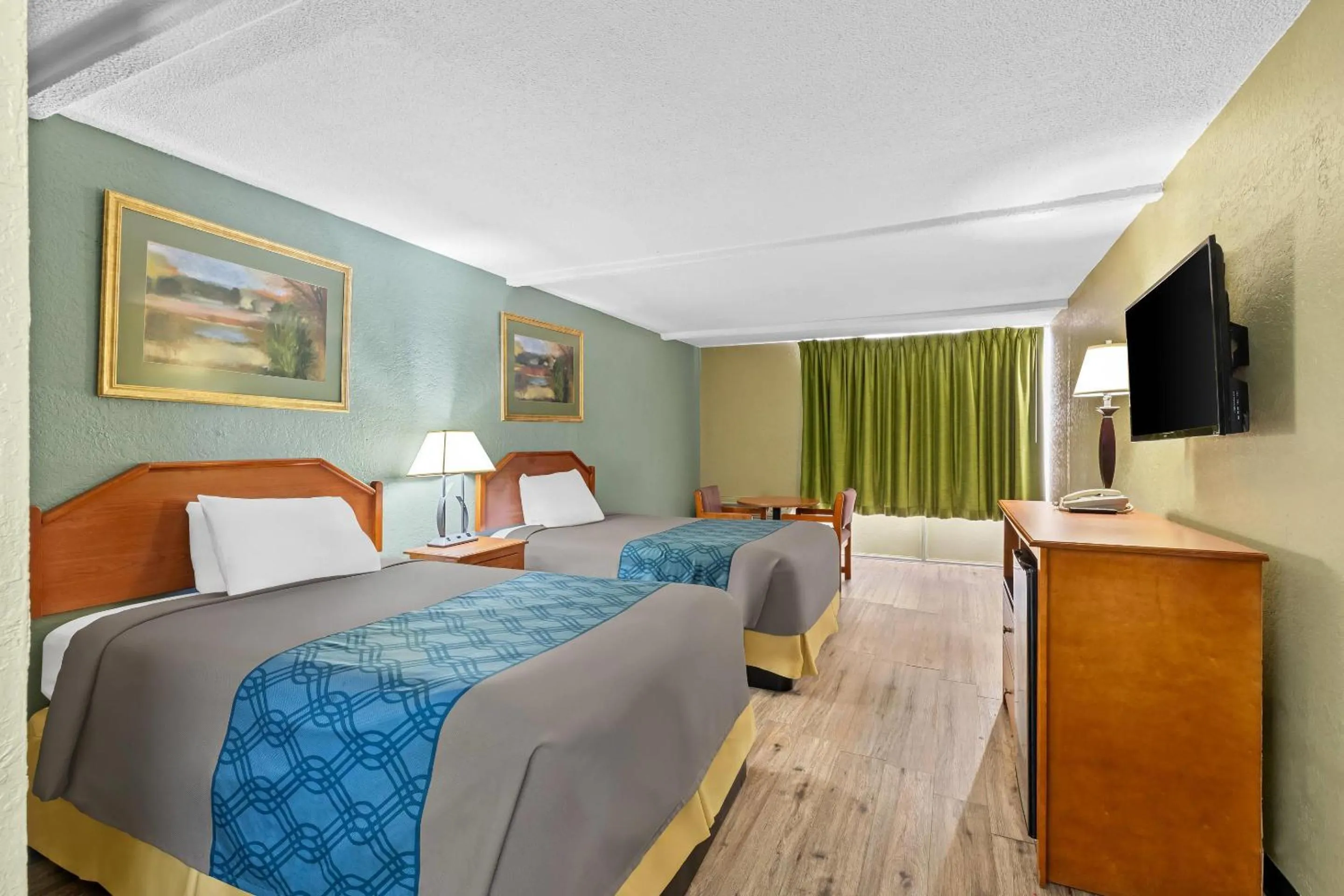 Double Room with Two Double Beds - Non-Smoking in Rodeway Inn Stone Mountain