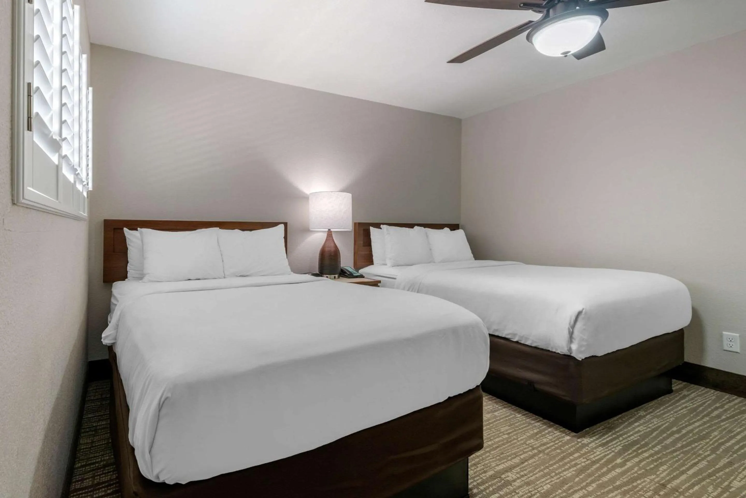 Two-Bedroom Suite in Seafarer Inn & Suites, Ascend Hotel Collection