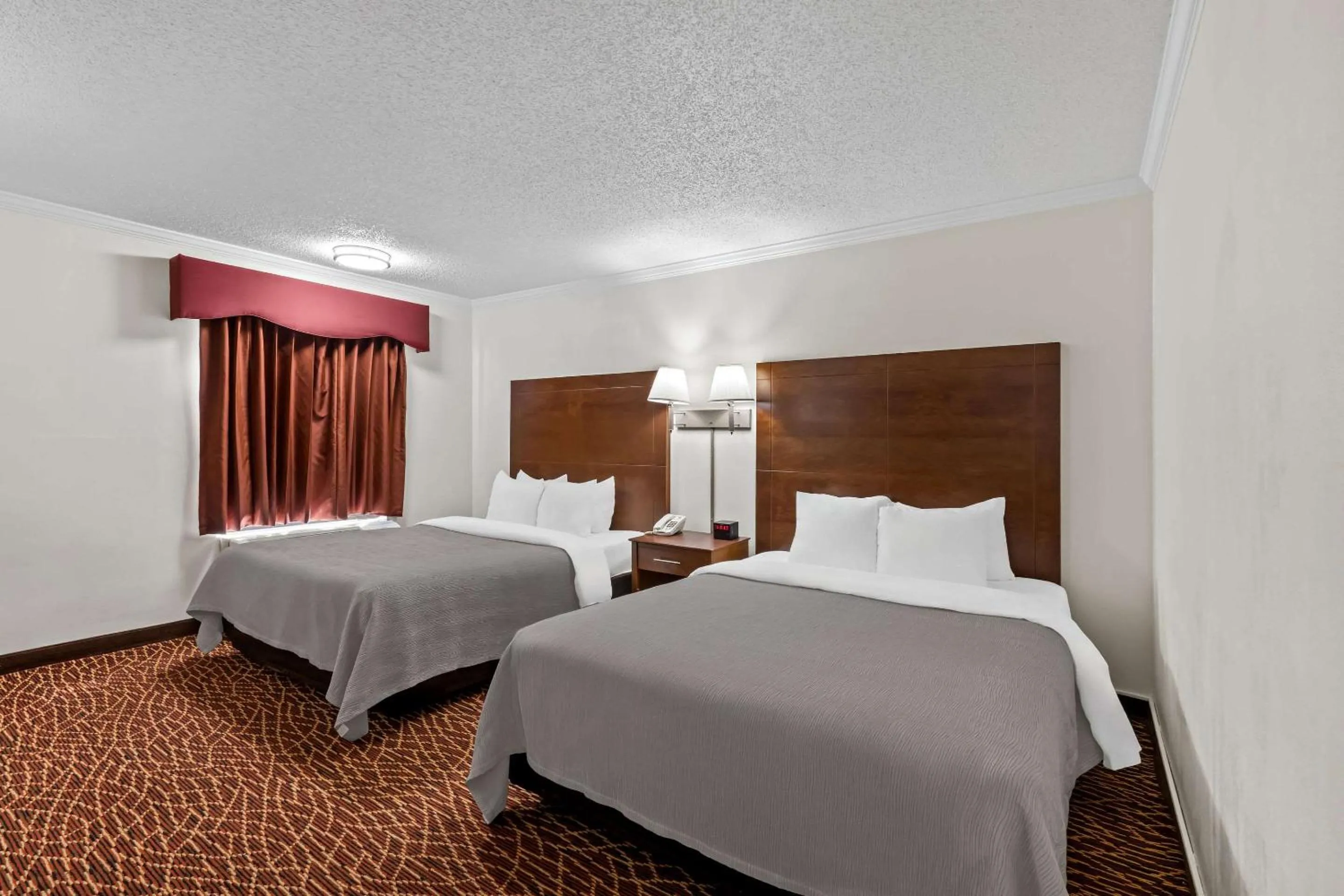 Queen Room with Two Queen Beds - Smoking in Quality Inn Marietta near Dobbins ARB