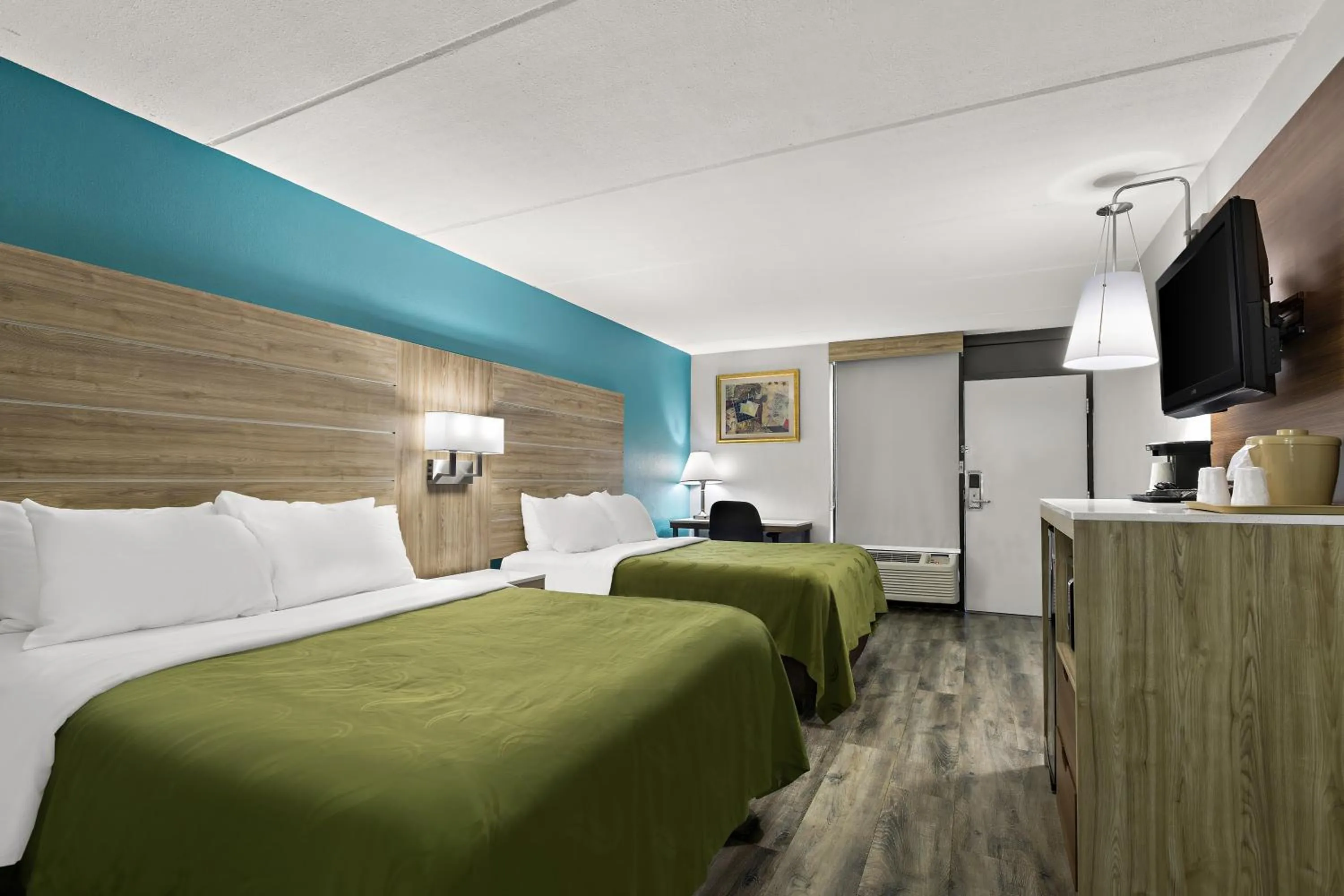 Quadruple Room with Two Queen Beds - Smoking in Quality Inn & Suites Vidalia