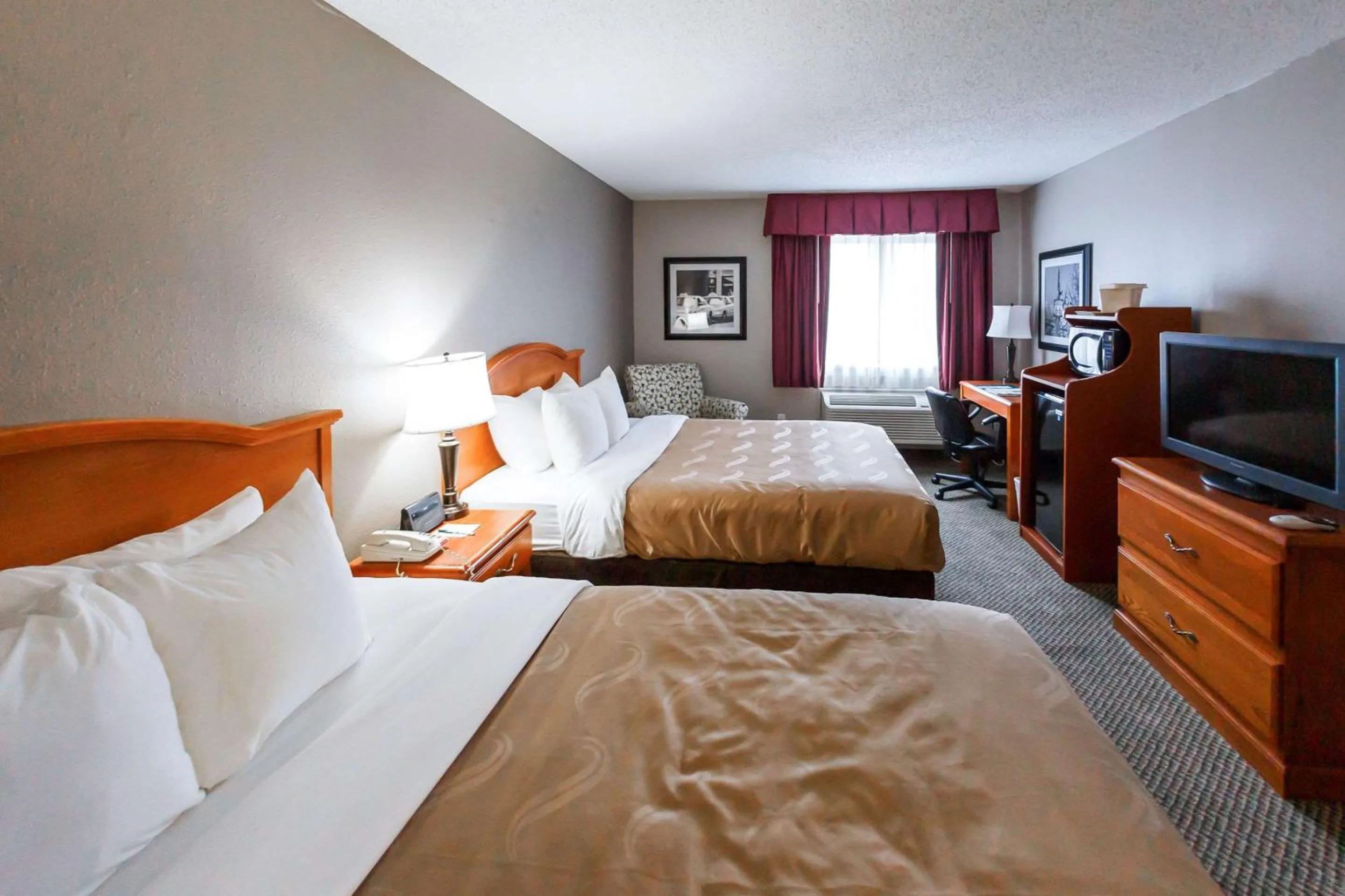 Queen Room with Two Queen Beds - Non-Smoking in Quality Inn Burlington near Hwy 34