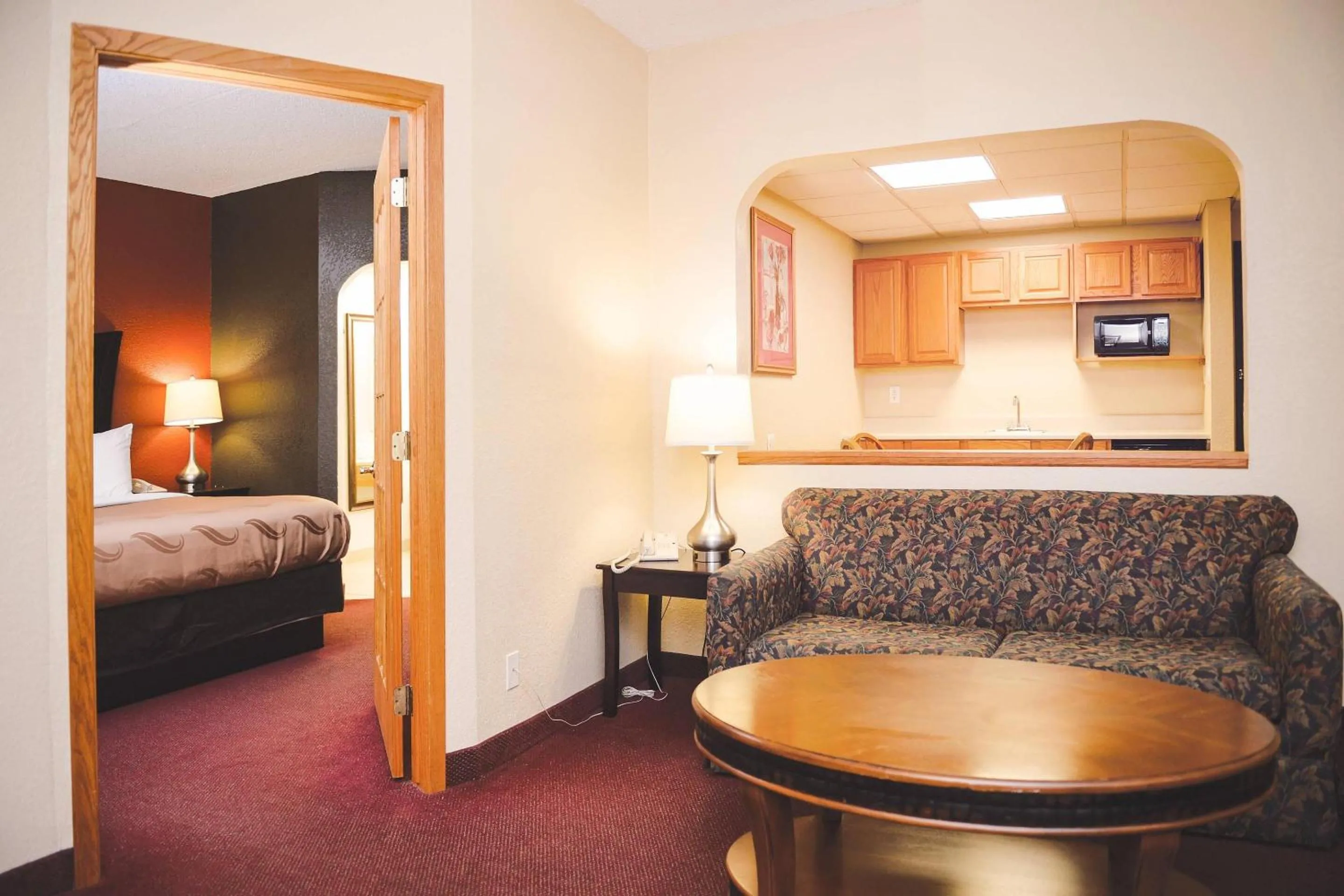 King Suite - Non-Smoking in Quality Inn & Suites Ames Conference Center Near ISU Campus