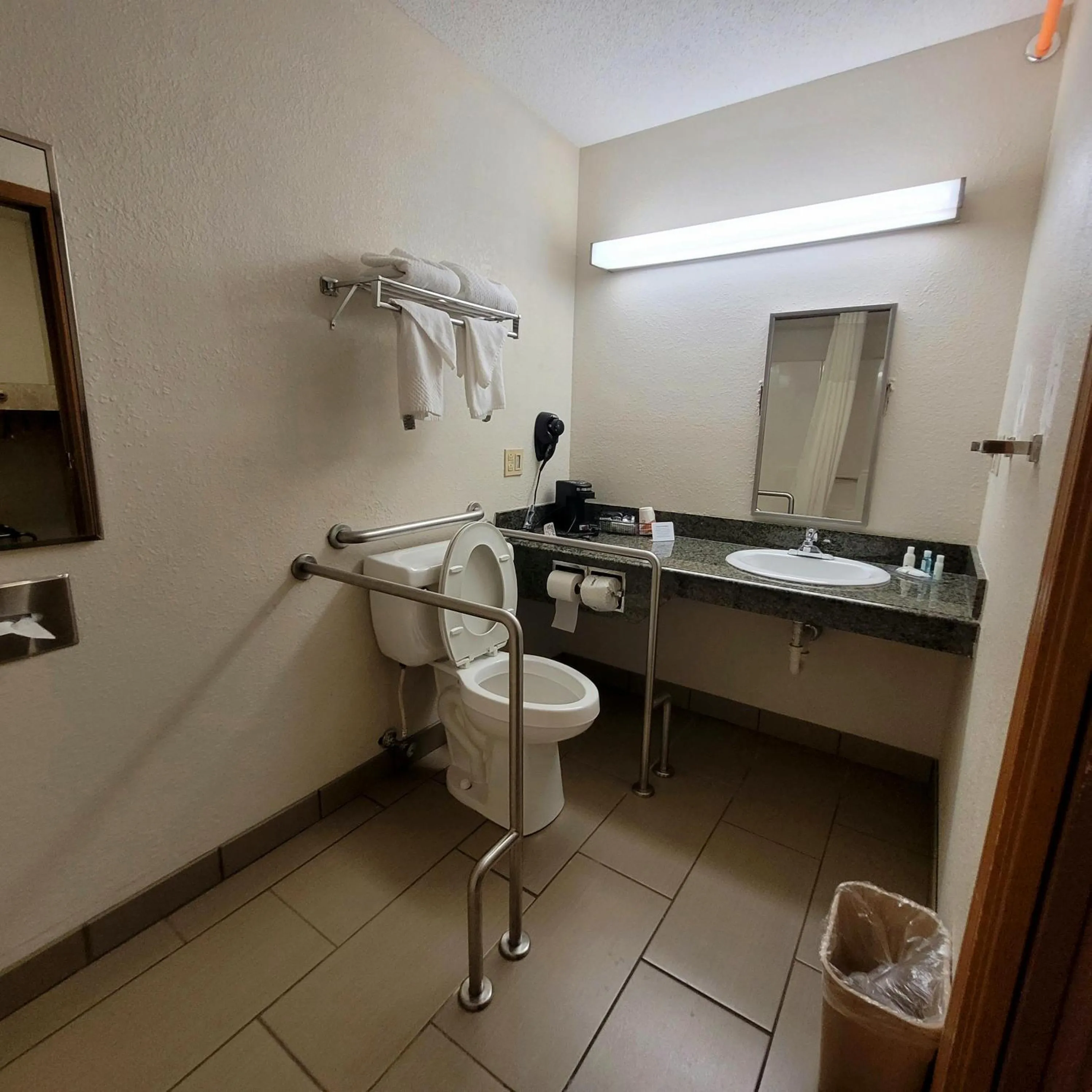 King Room - Accessible/Non-Smoking in Quality Inn & Suites