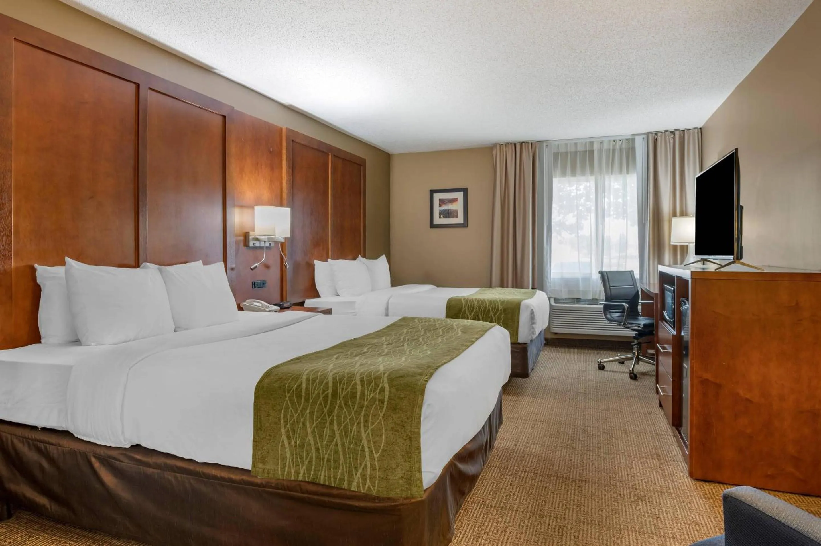 Queen Room with Two Queen Beds - Non-Smoking in Comfort Inn Romeoville - Bolingbrook