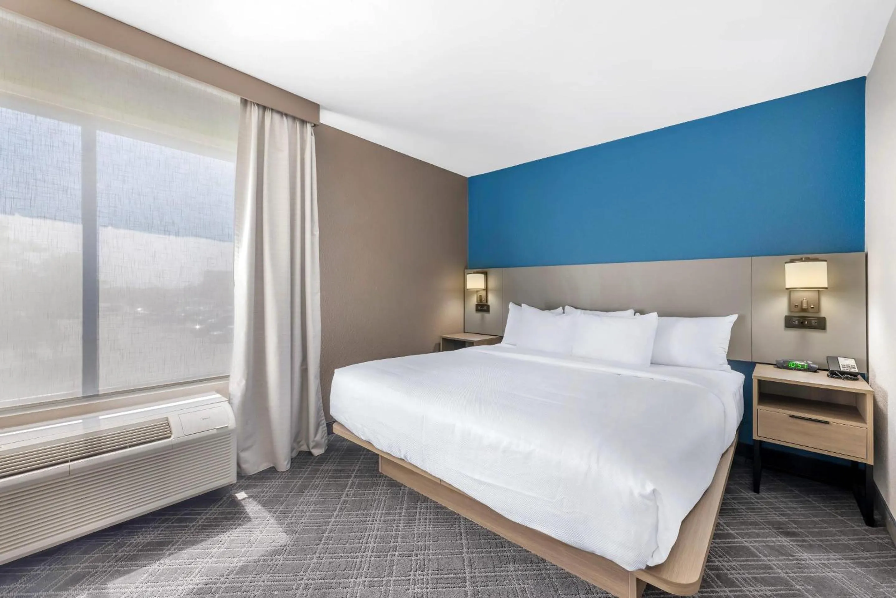 1 King Bed, Suite, Nonsmoking, Sofabed in Comfort Inn Bourbonnais near I-57