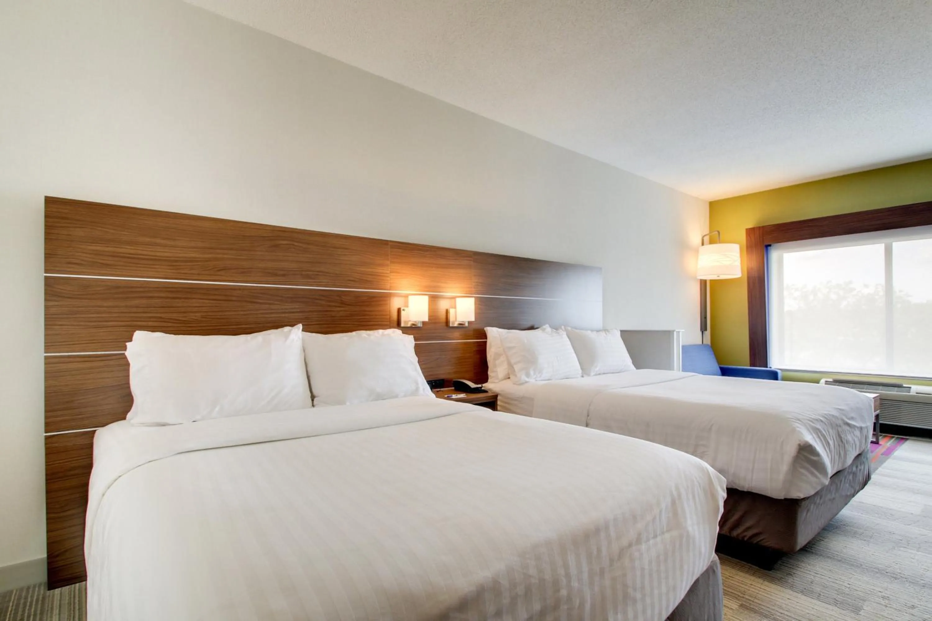 Standard Room with Two Queen Beds in Holiday Inn Express & Suites Aurora - Naperville by IHG