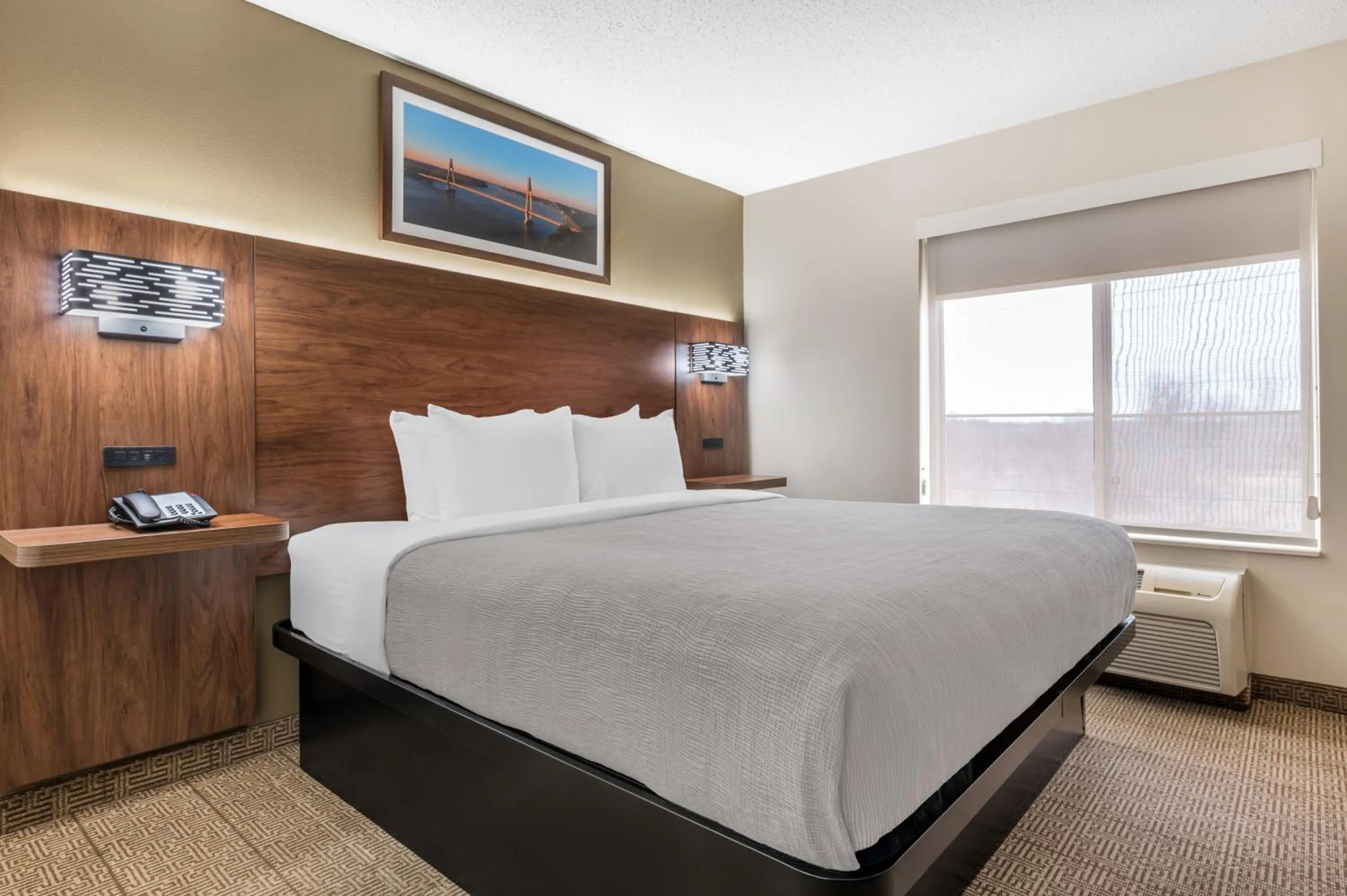 King Suite - Non-Smoking in Quality Inn & Suites Rockport-Owensboro North GOLD AWARD WINNER
