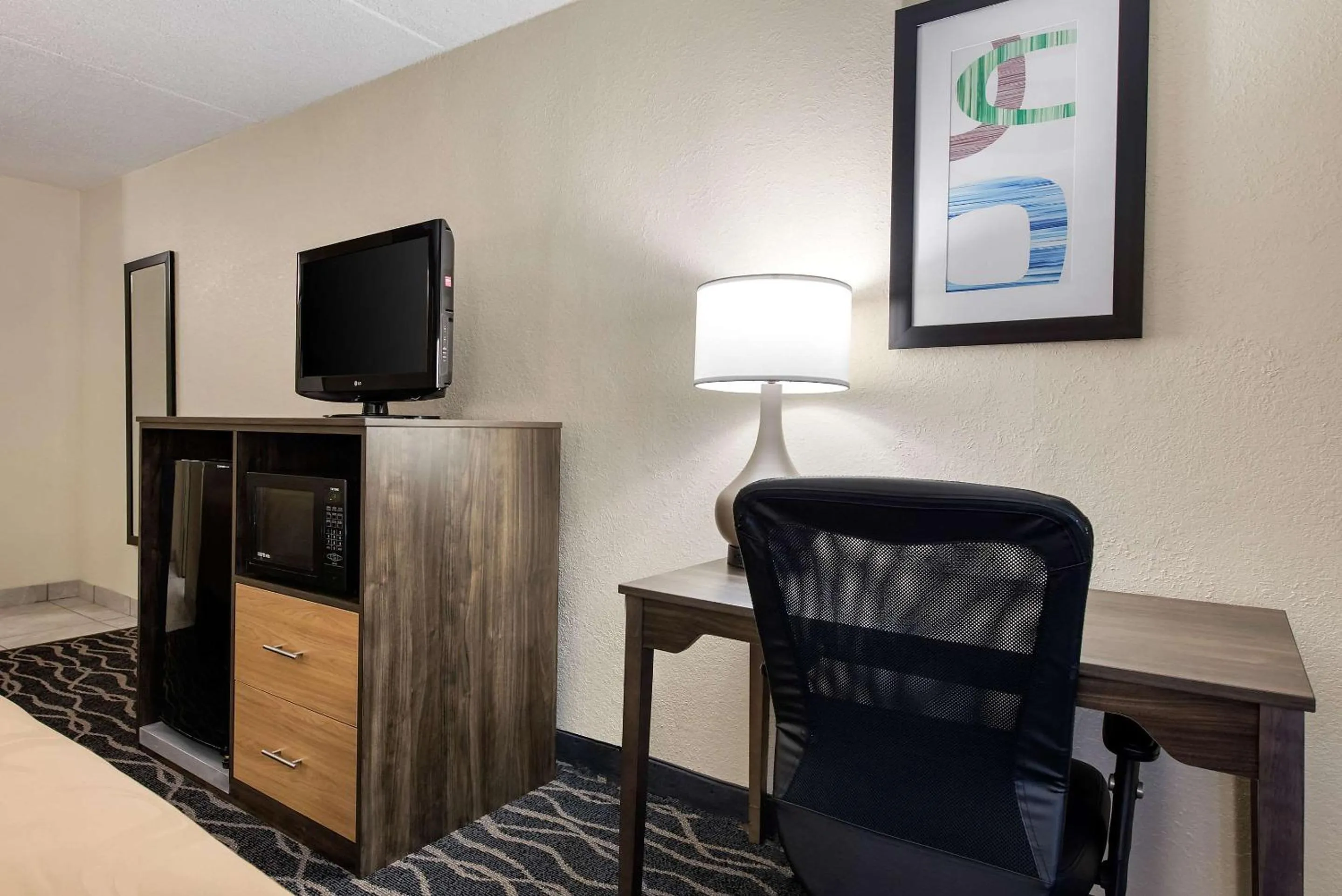 King Room - Accessible/Non-Smoking in Quality Inn & Suites Lafayette I-65