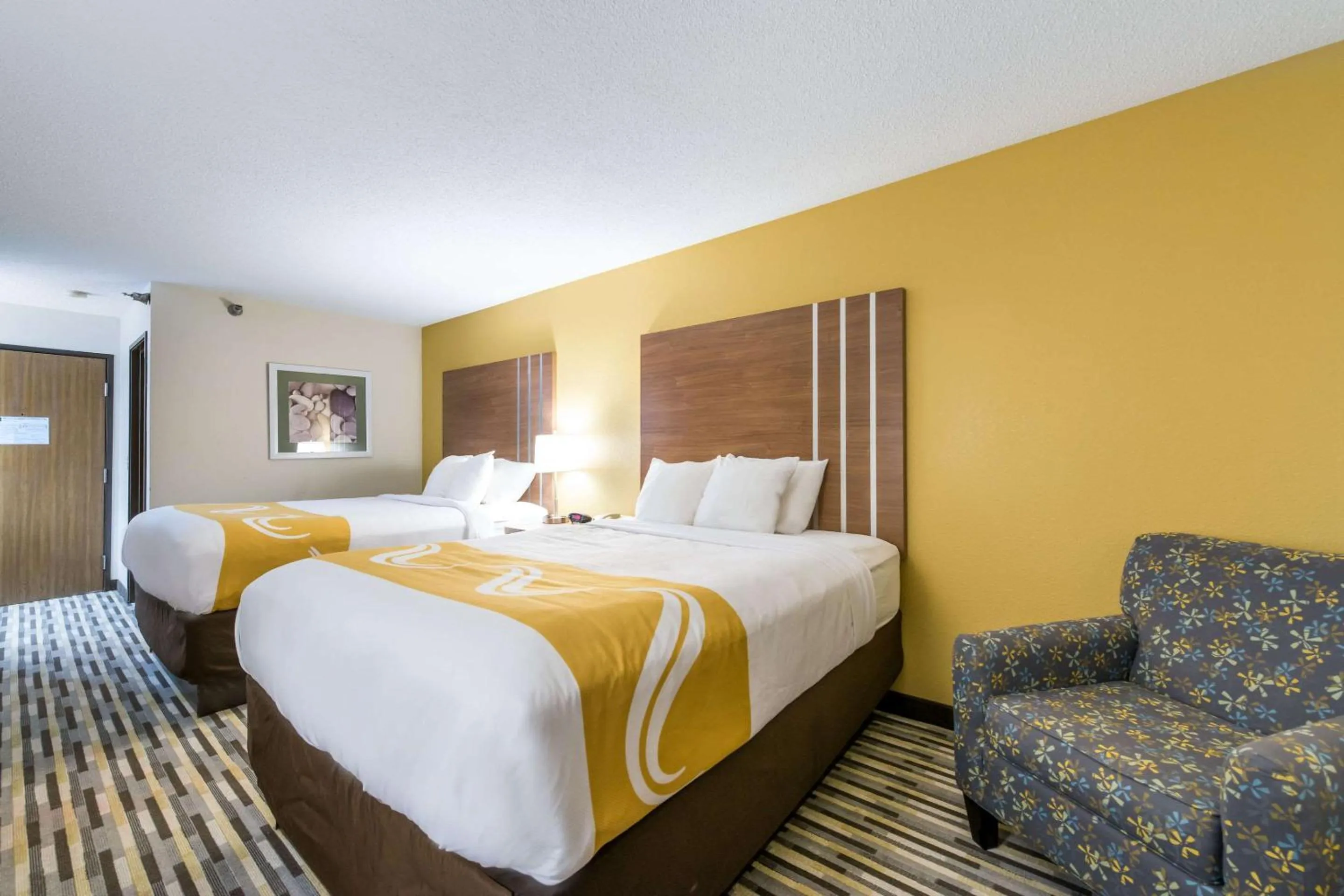 Queen Room with Two Queen Beds - Non-Smoking in Quality Inn Michigan City South