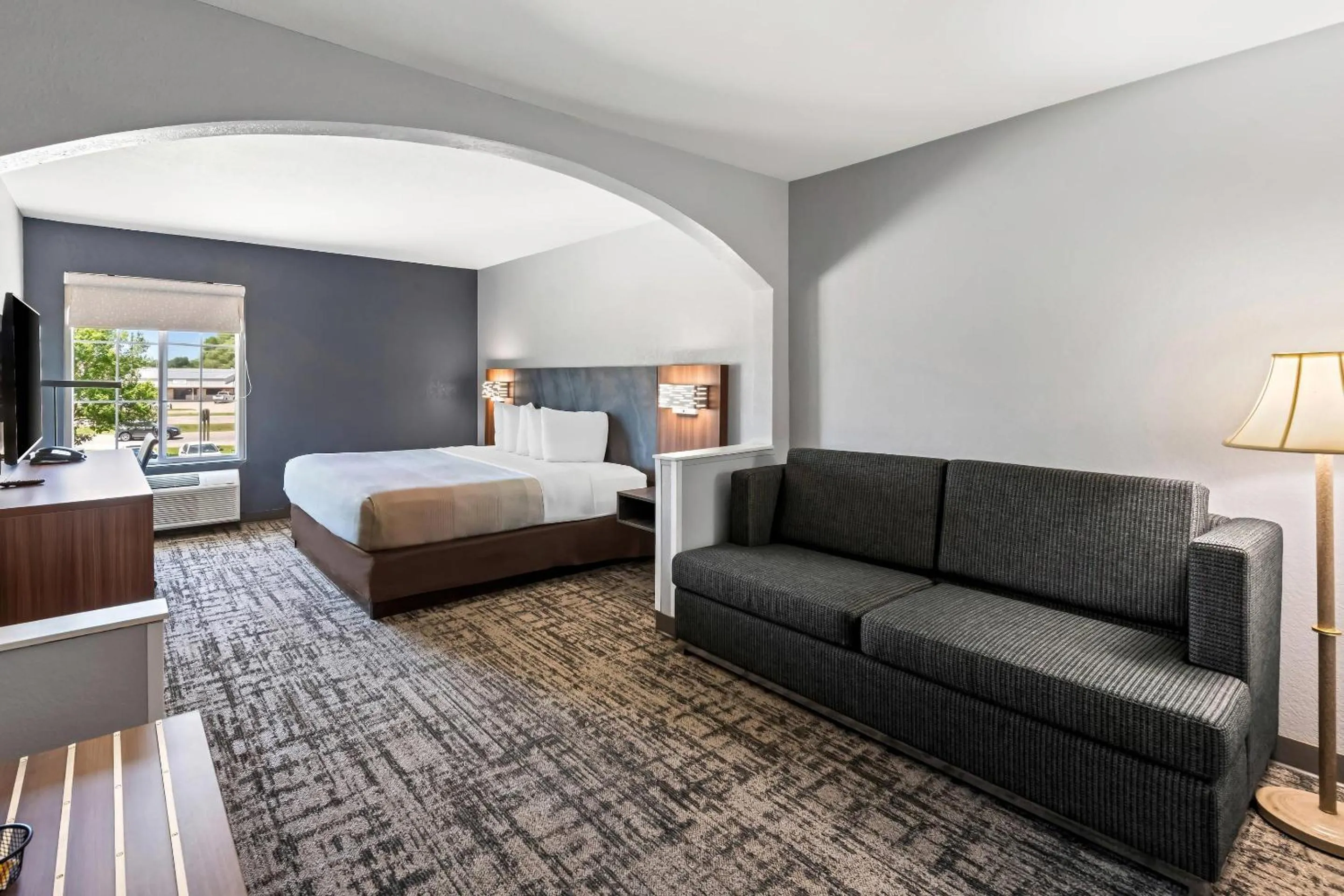 King Suite with Whirlpool - Non-Smoking in Quality Inn & Suites Manhattan