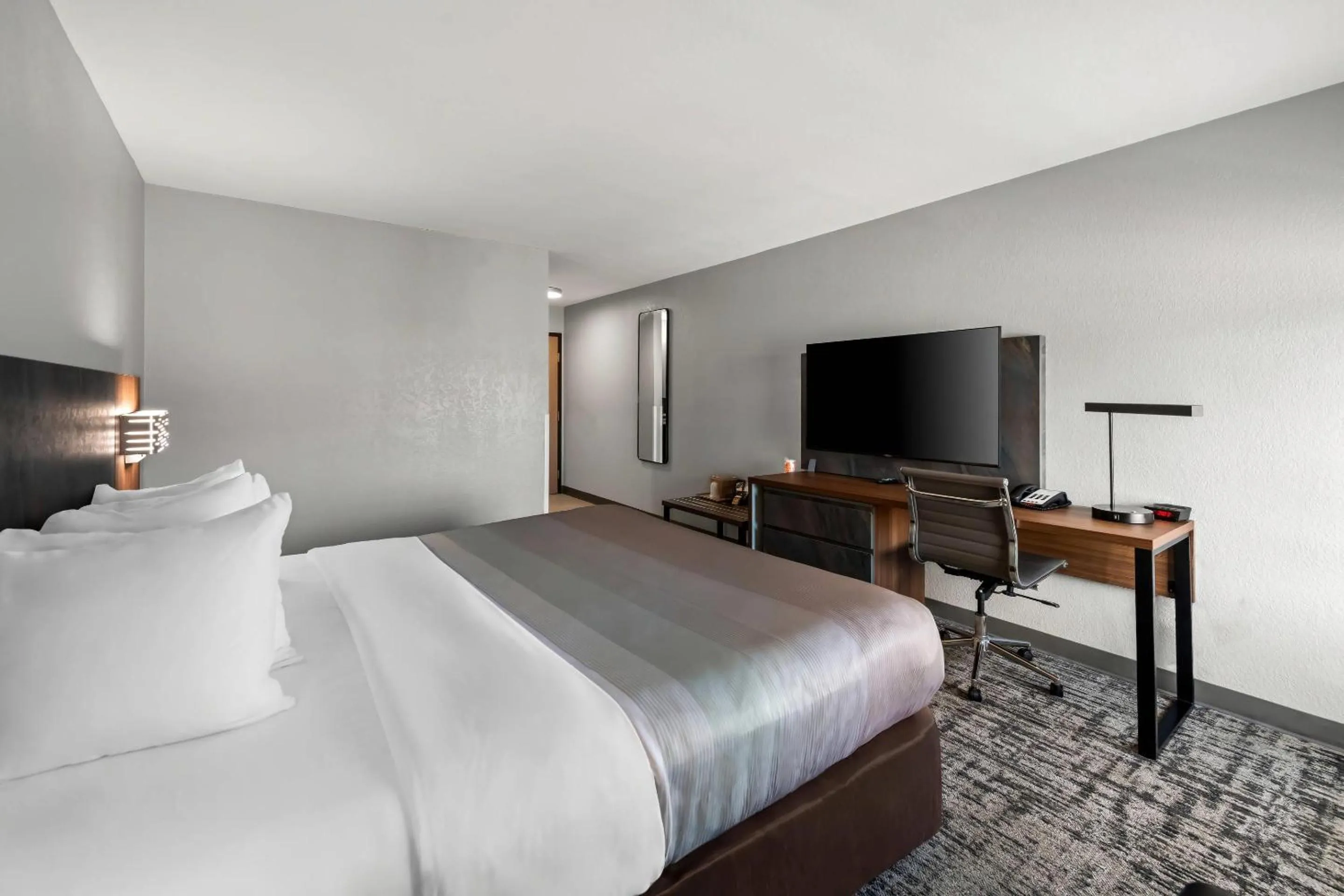 King Room - Non-Smoking in Quality Inn & Suites Manhattan