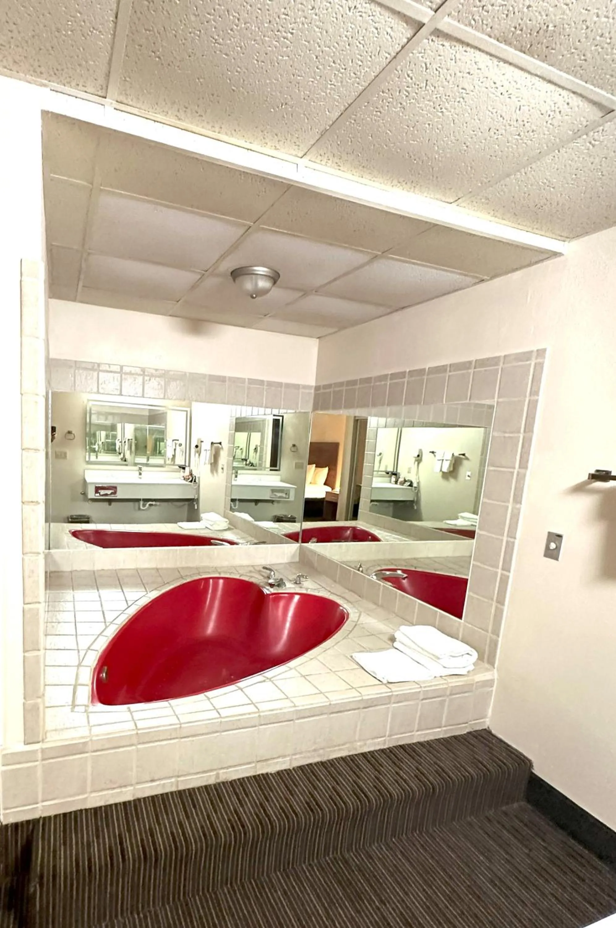 King Suite with Parking Lot View - Non-Smoking/First Floor in Quality Inn & Suites Salina West