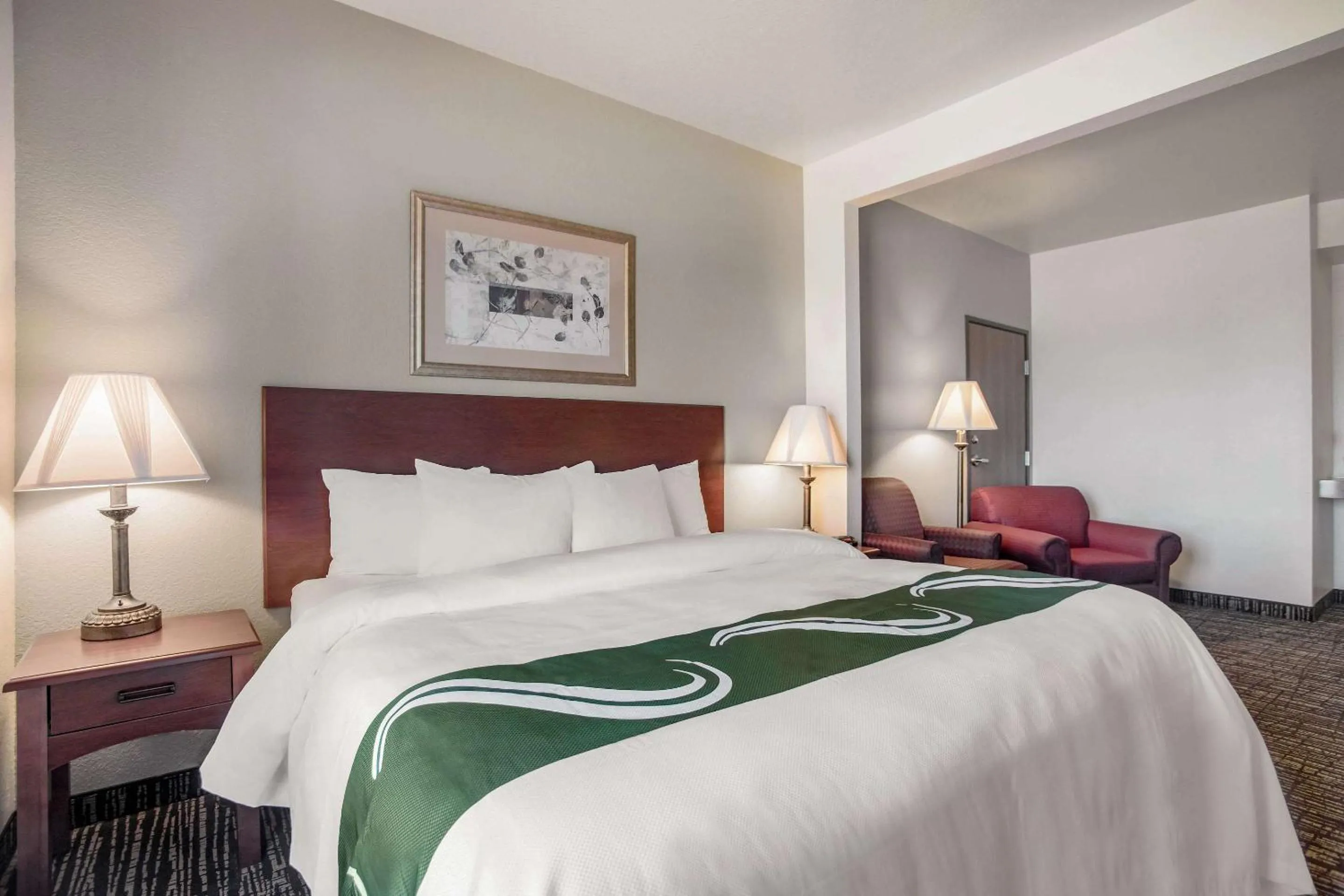 King Room - Non-Smoking in Quality Inn Parsons North