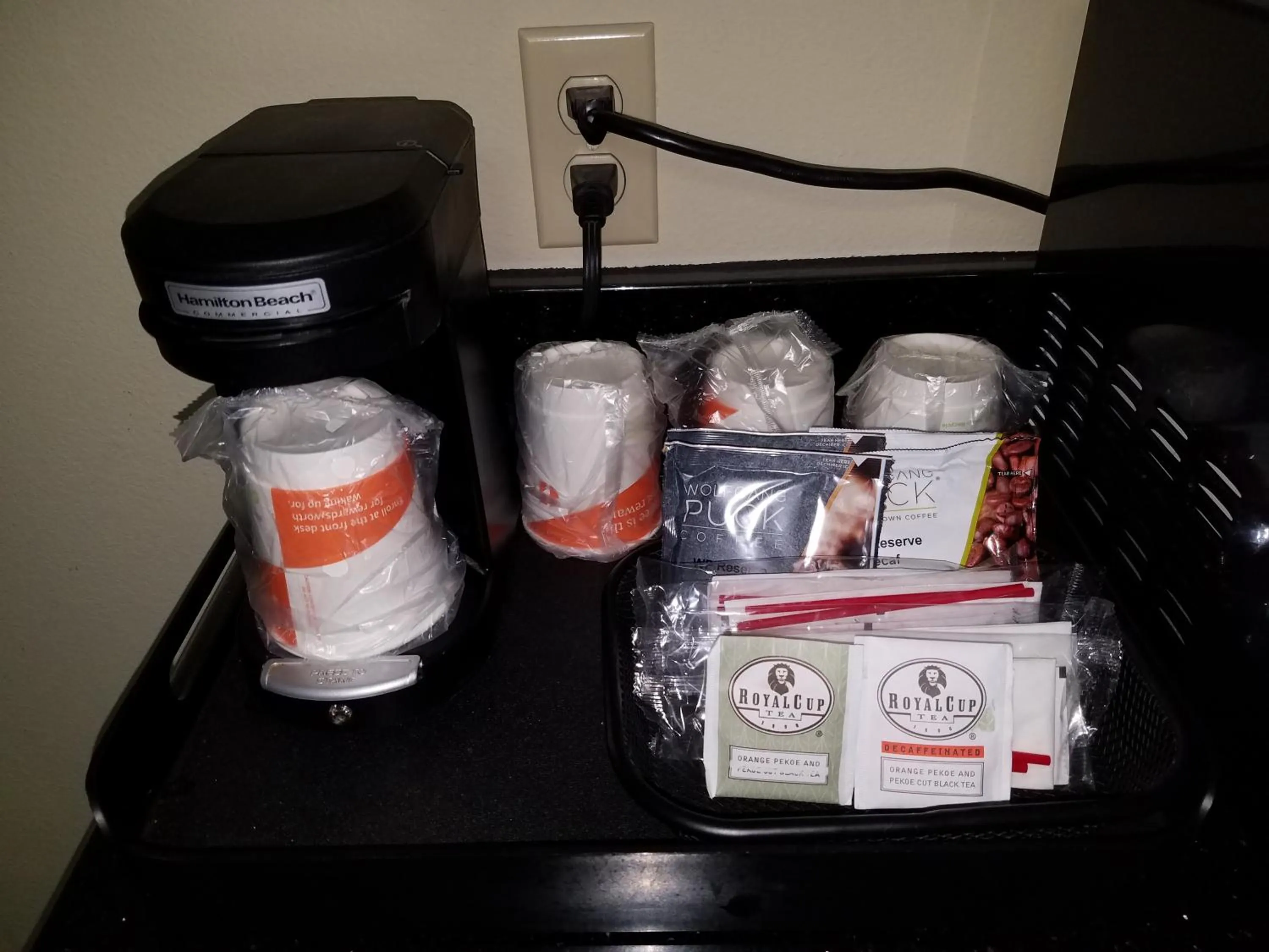 Accessible King Suite with Sofabed - Non Smoking in Comfort Suites Topeka Northwest