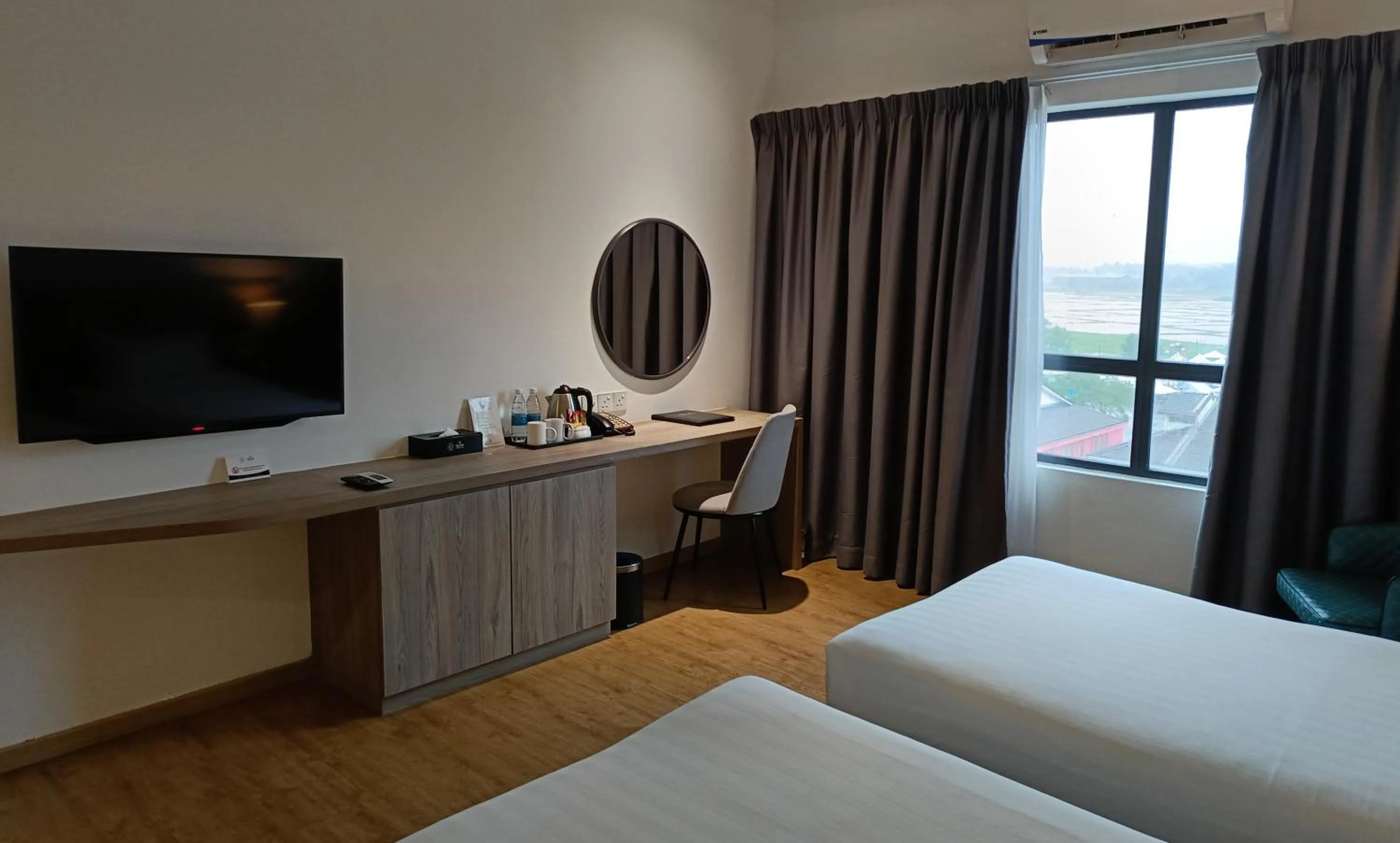 Deluxe Twin Room in H Elite Design Hotel