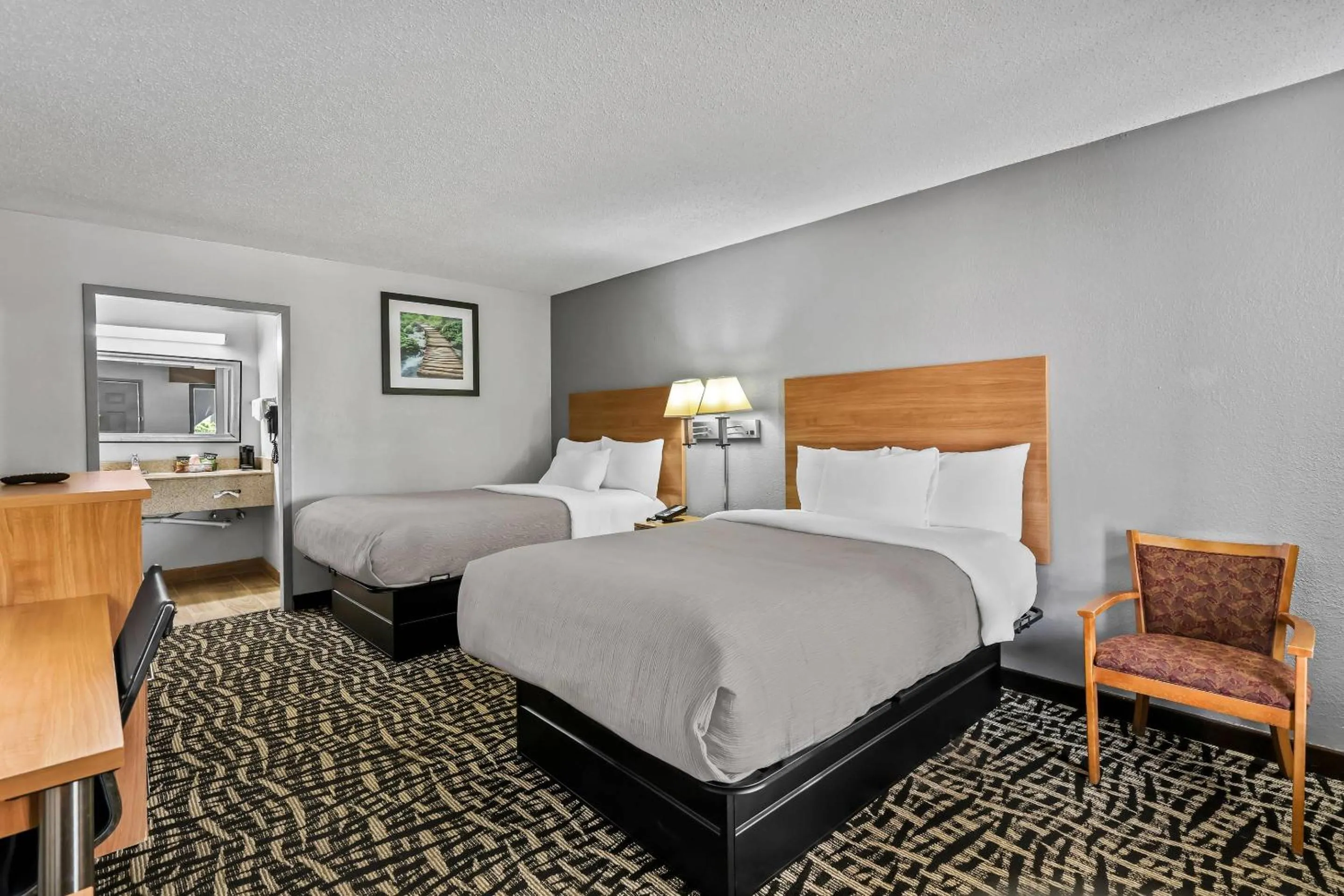 Double Room with Two Double Beds - Accessible/Non-Smoking in Quality Inn Bowling Green South