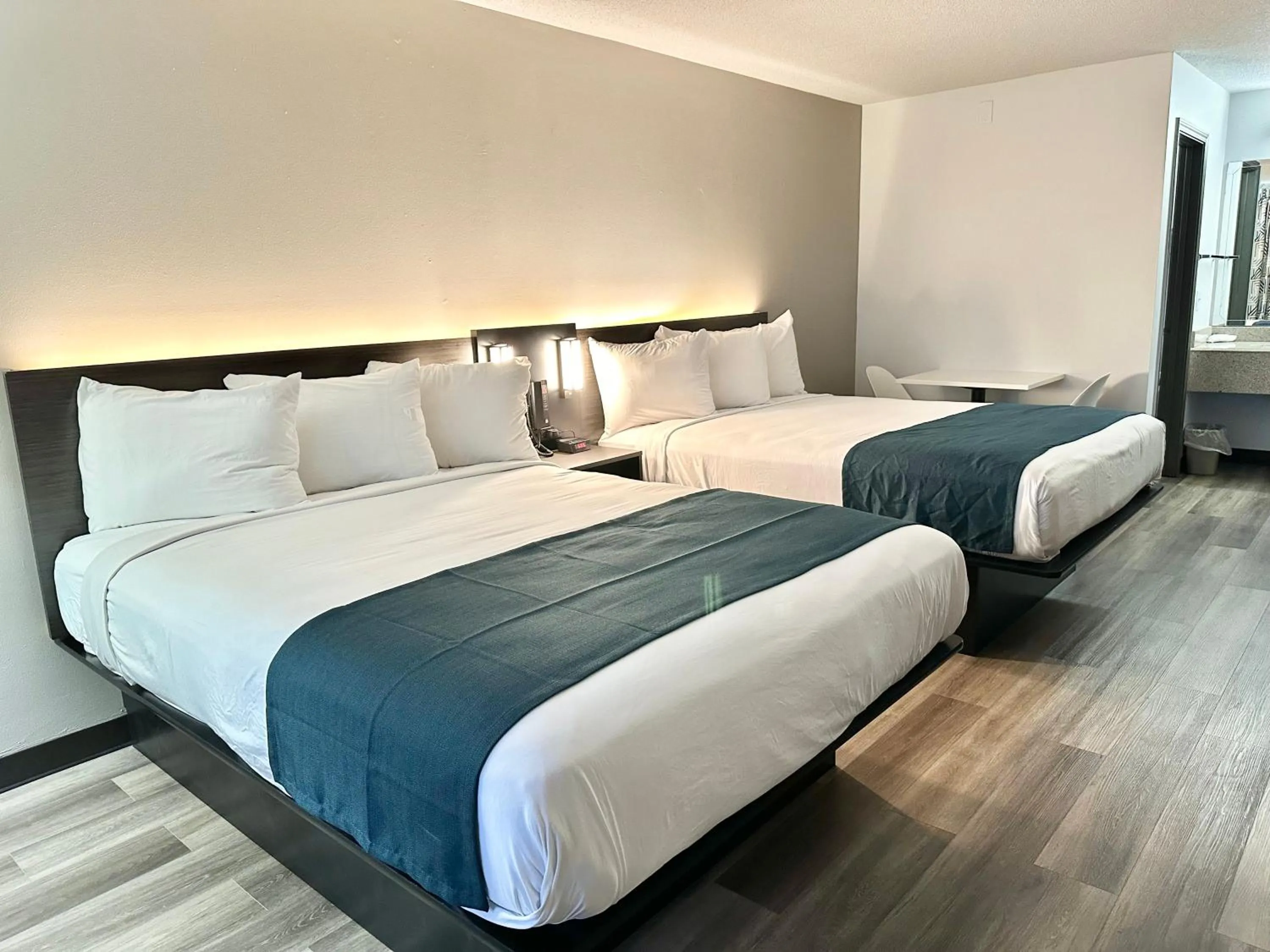 Queen Room with Two Queen Beds - Non-Smoking in Studio 6 Suites Louisville KY Airport/Expo Center