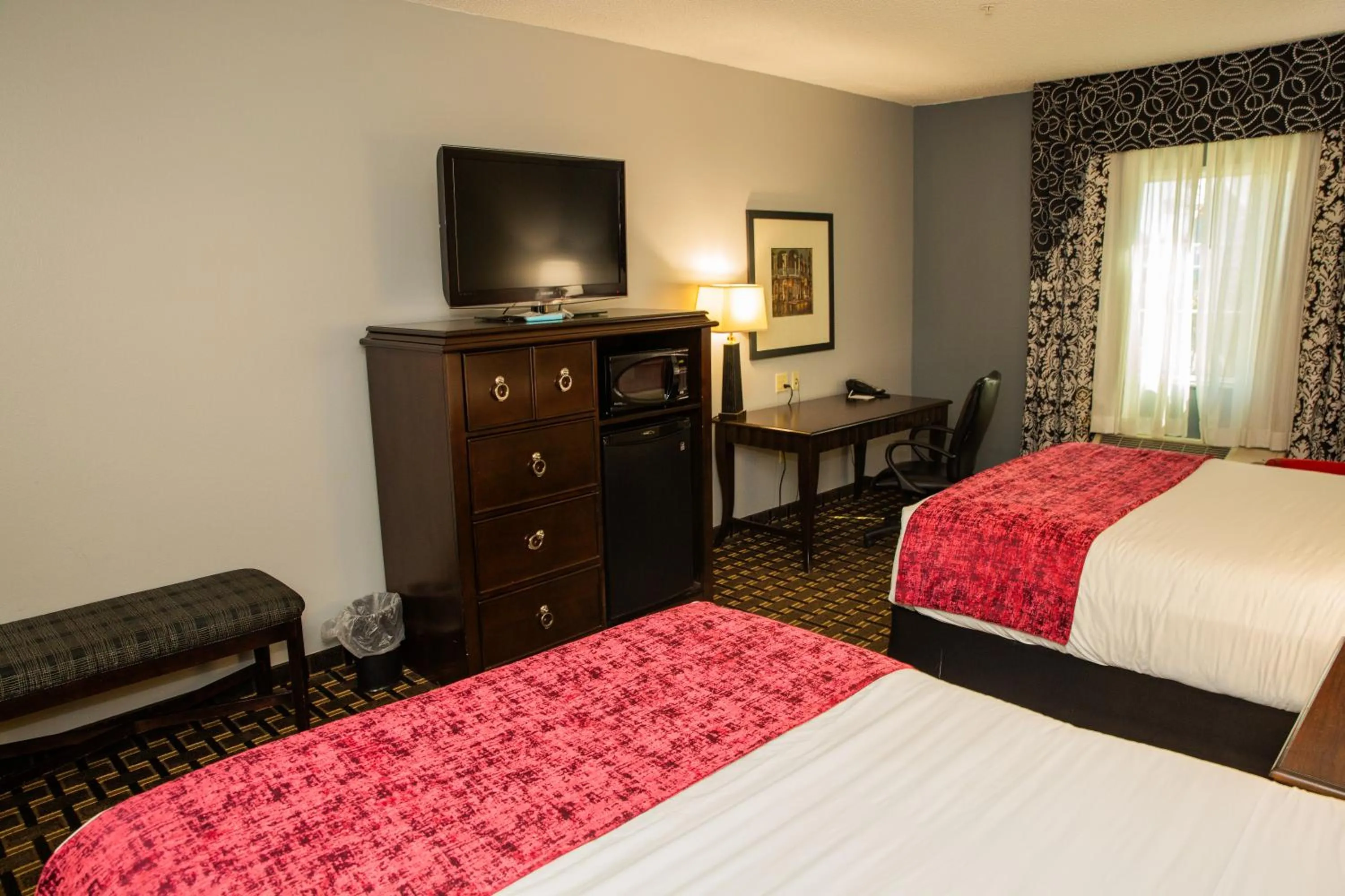 Queen Room with Two Queen Beds - Non-Smoking in Evangeline Downs Hotel, an Ascend Collection Hotel