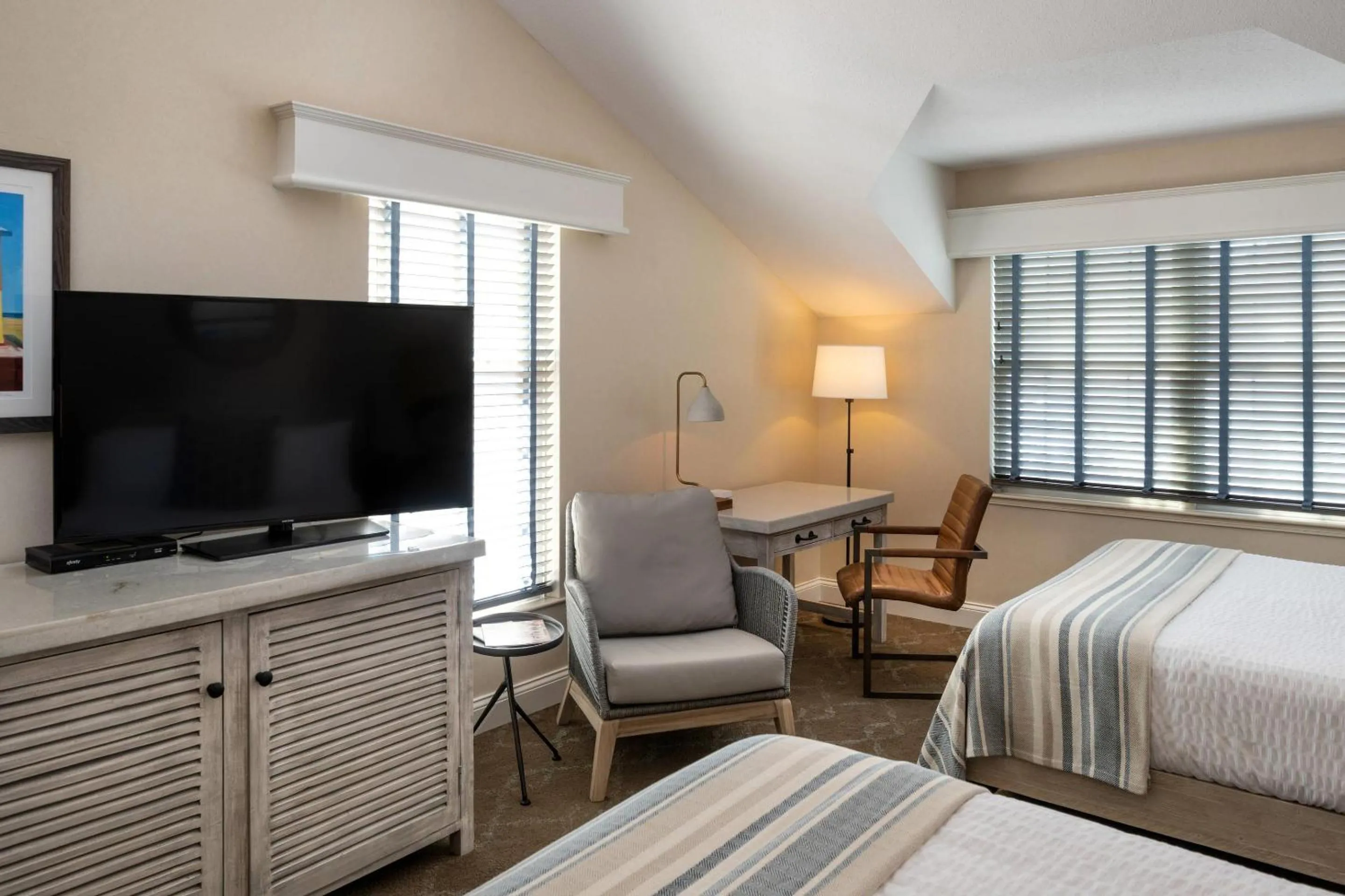 Queen Room with Two Queen Beds in Edgar Hotel Martha's Vineyard, an Ascend Collection Hotel