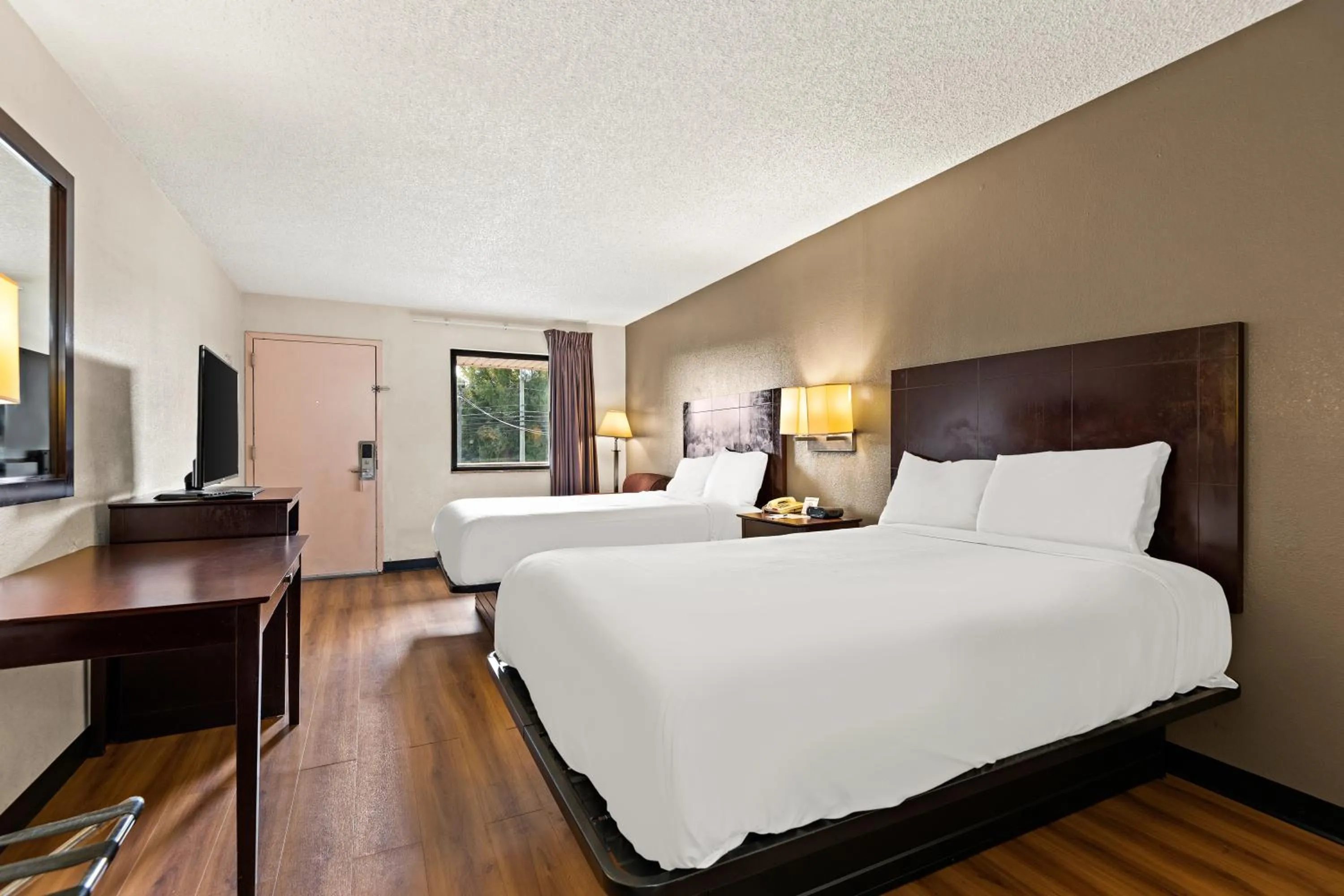Double Room with Two Double Beds - Smoking in Americas Best Value Inn Laurel