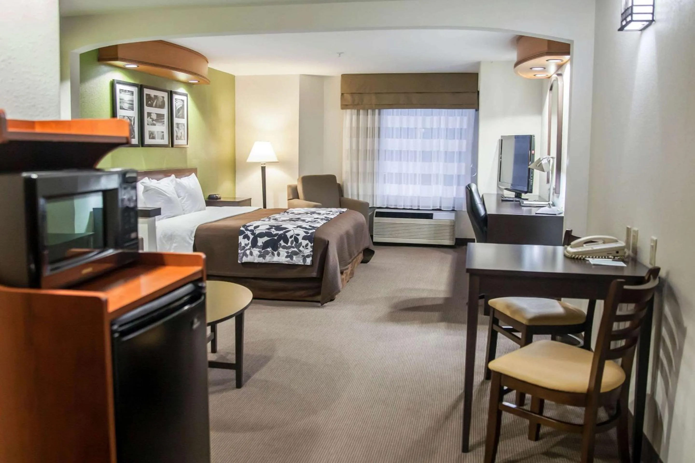King Suite - Accessible/Non-Smoking in Sleep Inn & Suites