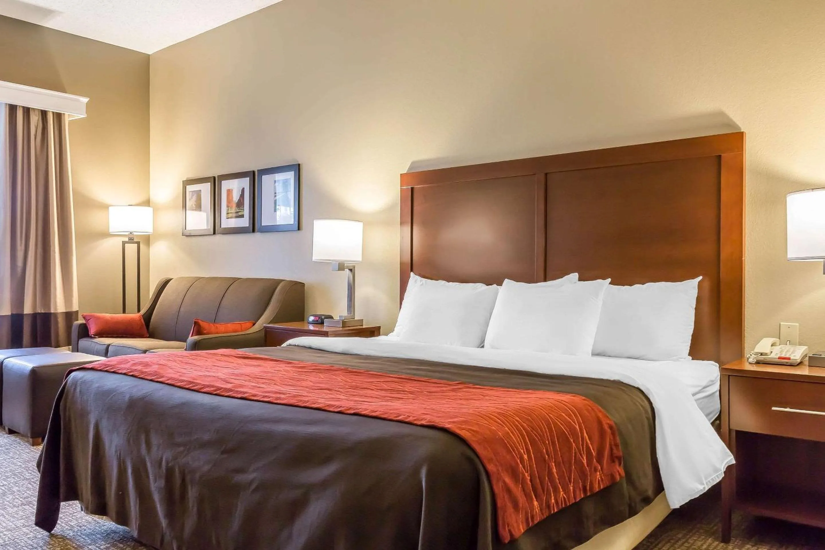 King Room - Accessible/Non-Smoking in Comfort Inn Frederick - Ballenger Creek