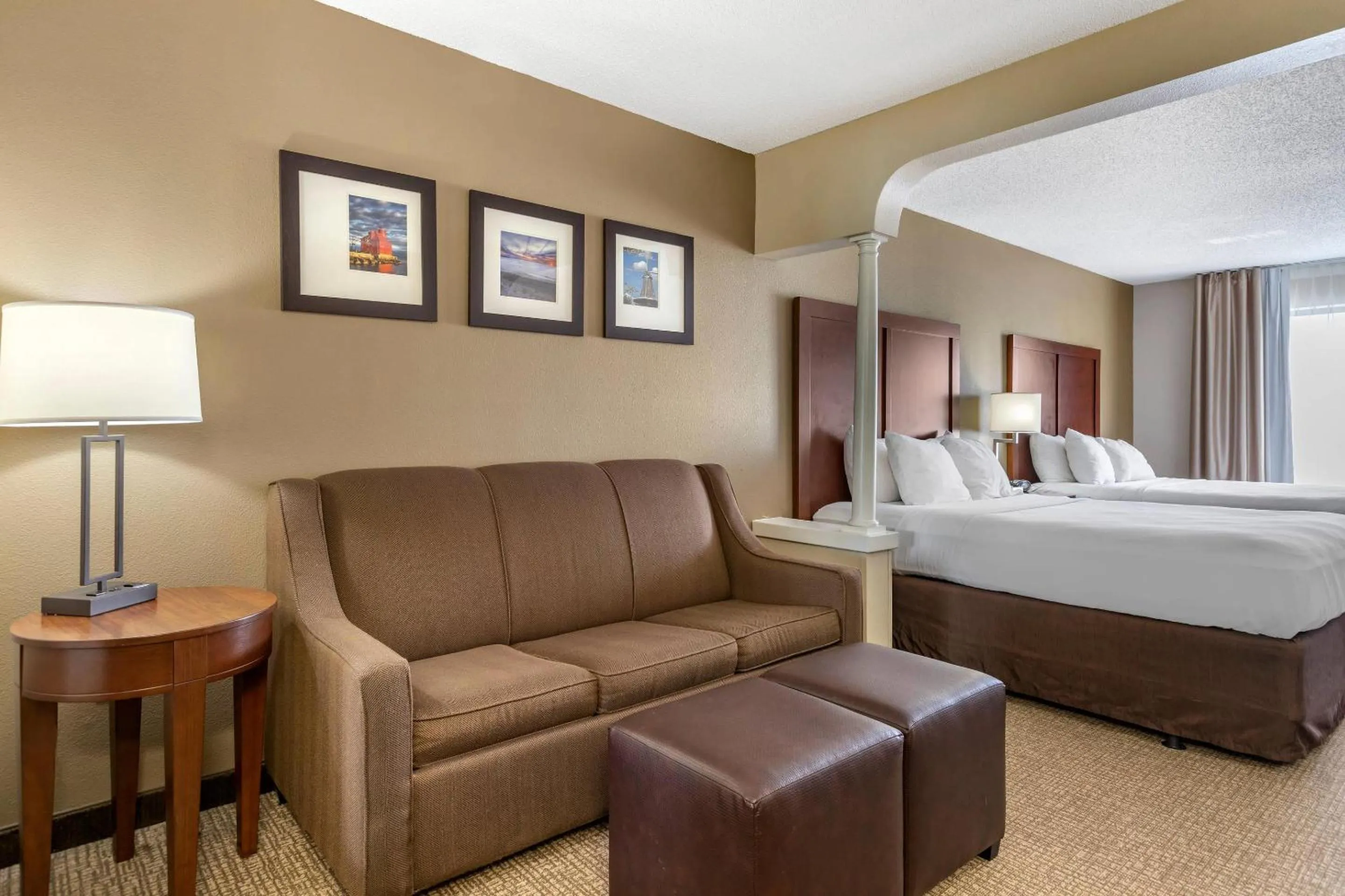 Queen Suite with Two Queen Beds - Non-Smoking in Comfort Suites Grandville - Grand Rapids SW