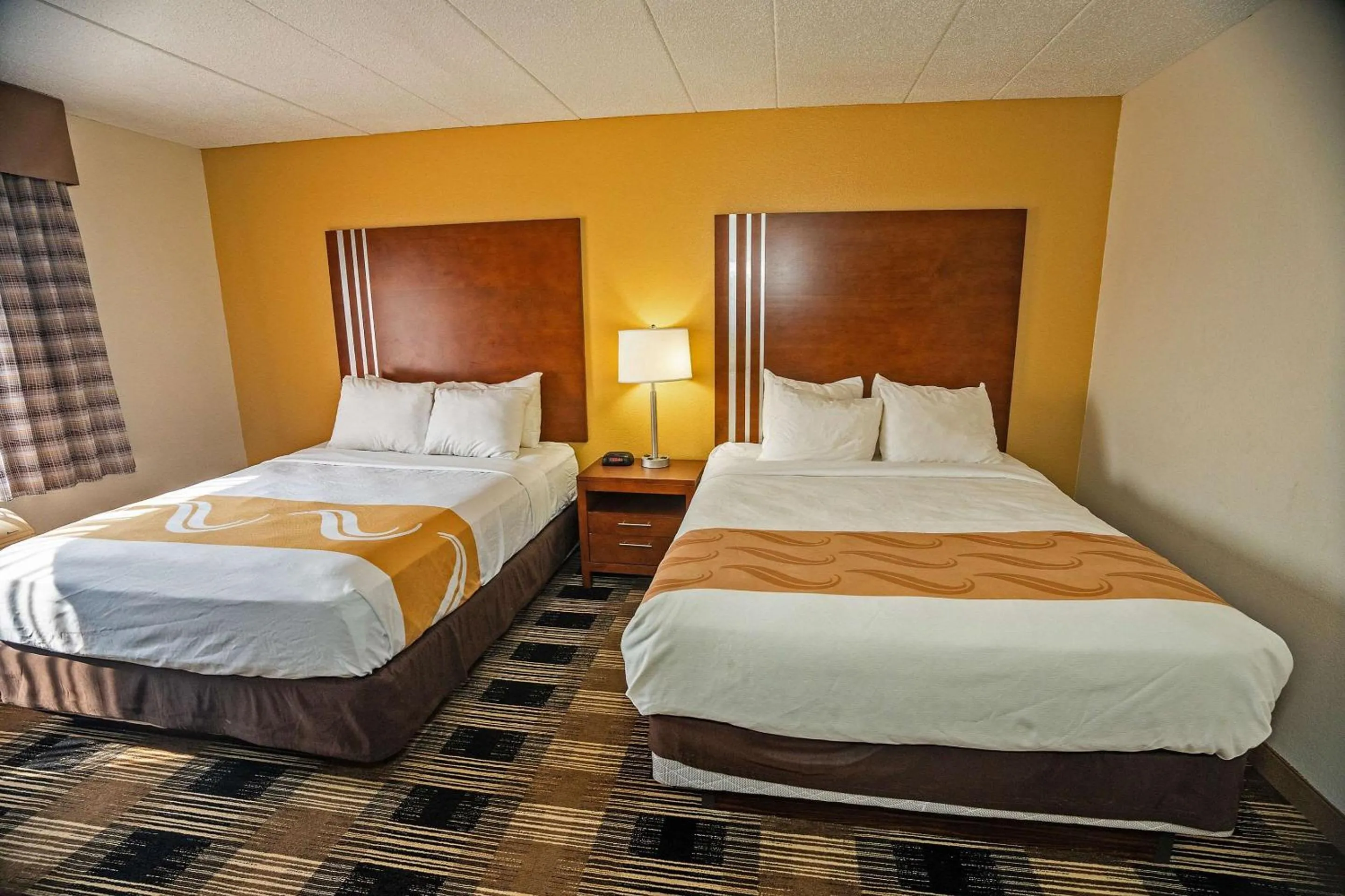 Queen Room with Two Queen Beds - Non-Smoking in Quality Inn near Medical Center