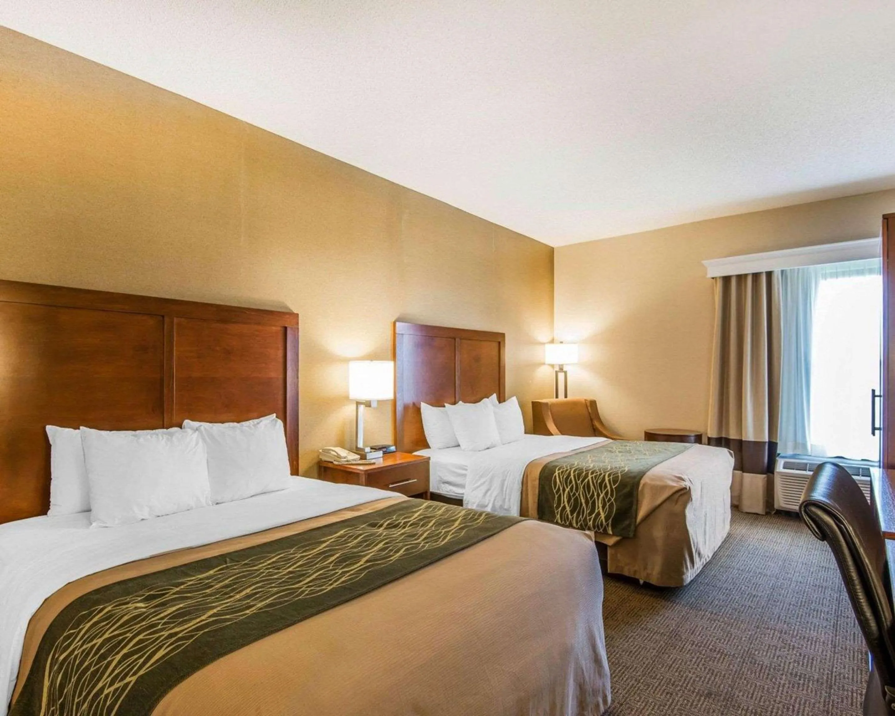 Queen Room with Two Queen Beds - Non-Smoking in Quality Inn Cameron