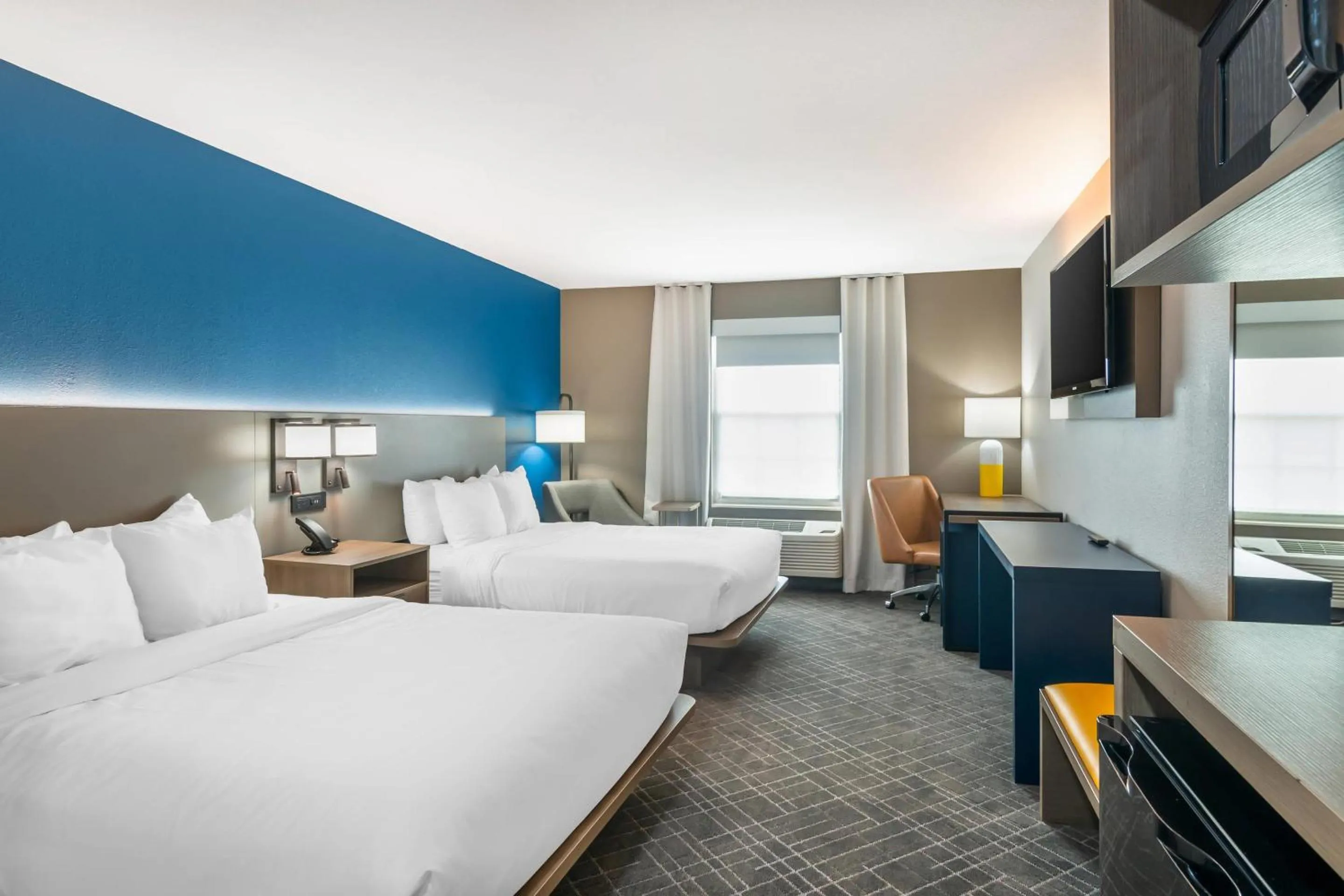 Queen Room with Two Queen Beds - Non-Smoking in Comfort Inn & Suites Chesterfield - St Louis