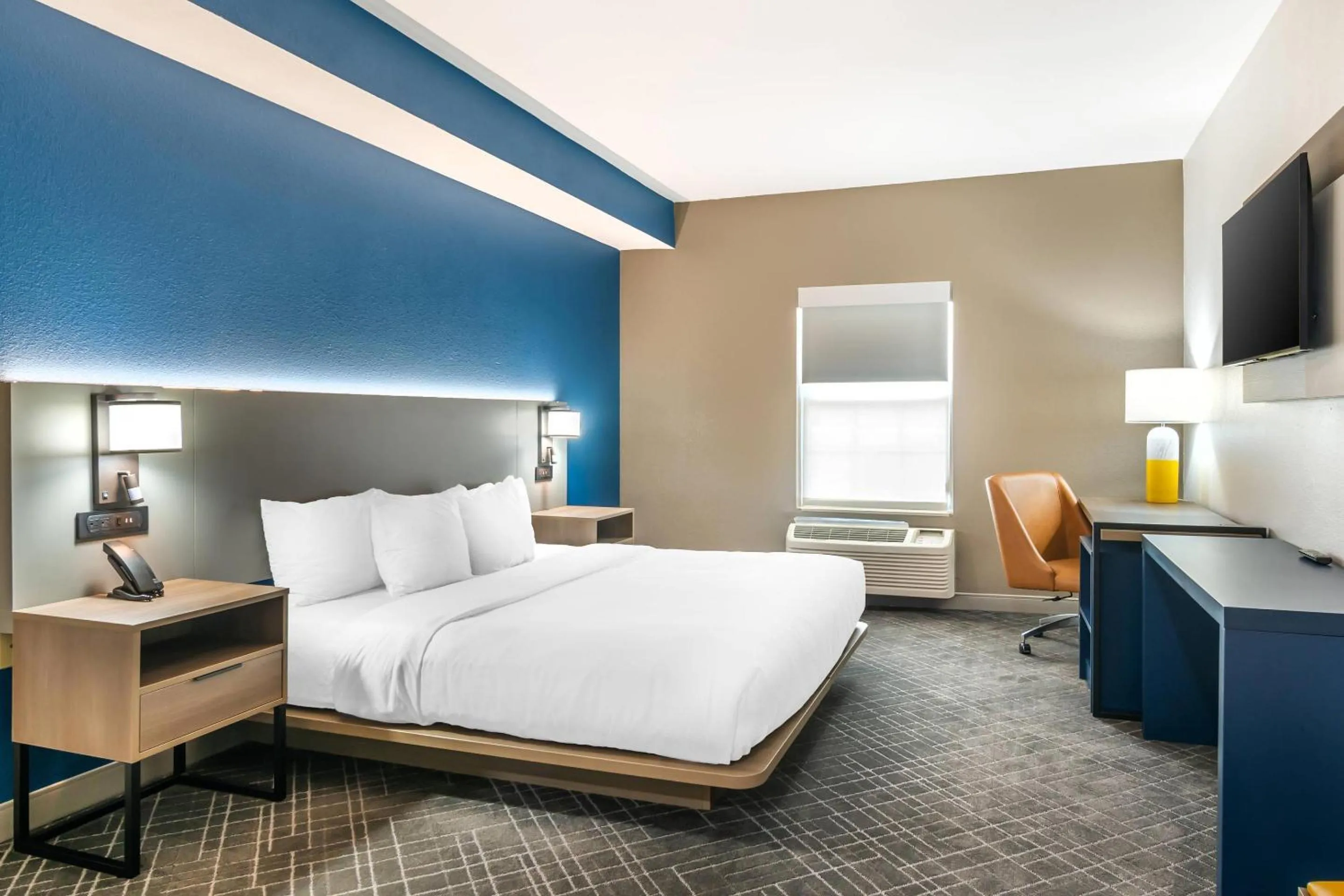 King Room - Disability Access/Non-Smoking in Comfort Inn & Suites Chesterfield - St Louis
