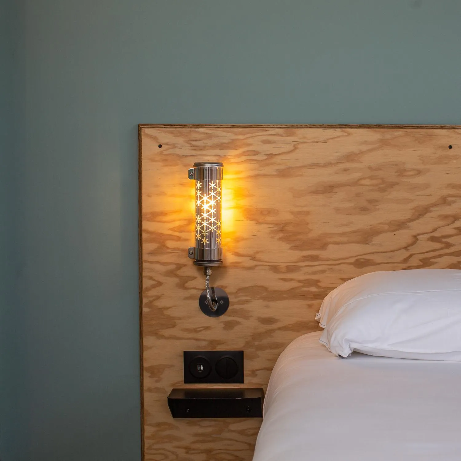 Eklo Family Room sleeps 4 with sofa bed in Eklo Hotels Bordeaux Centre Bastide