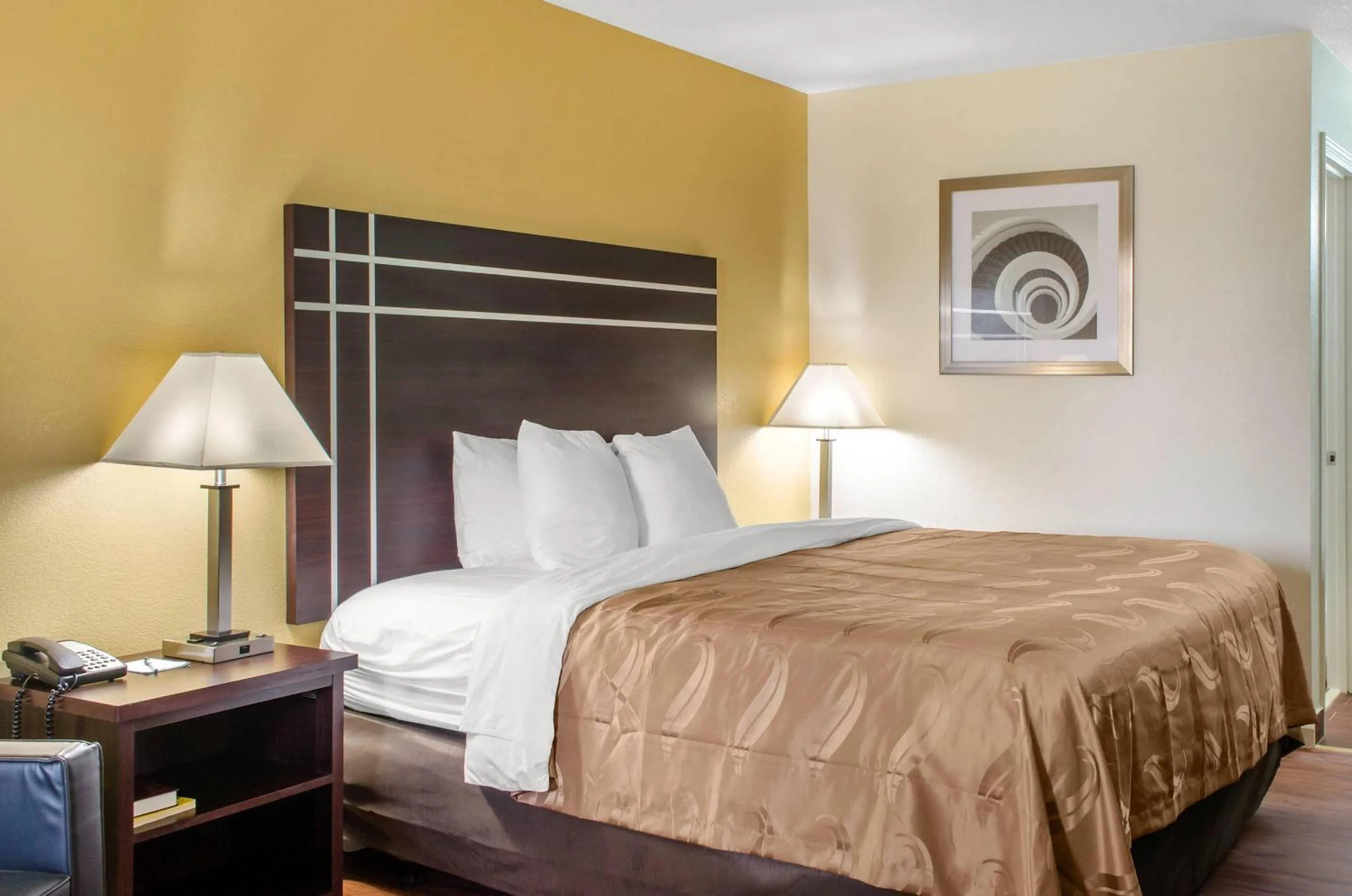 King Room - Smoking  in Quality Inn McComb