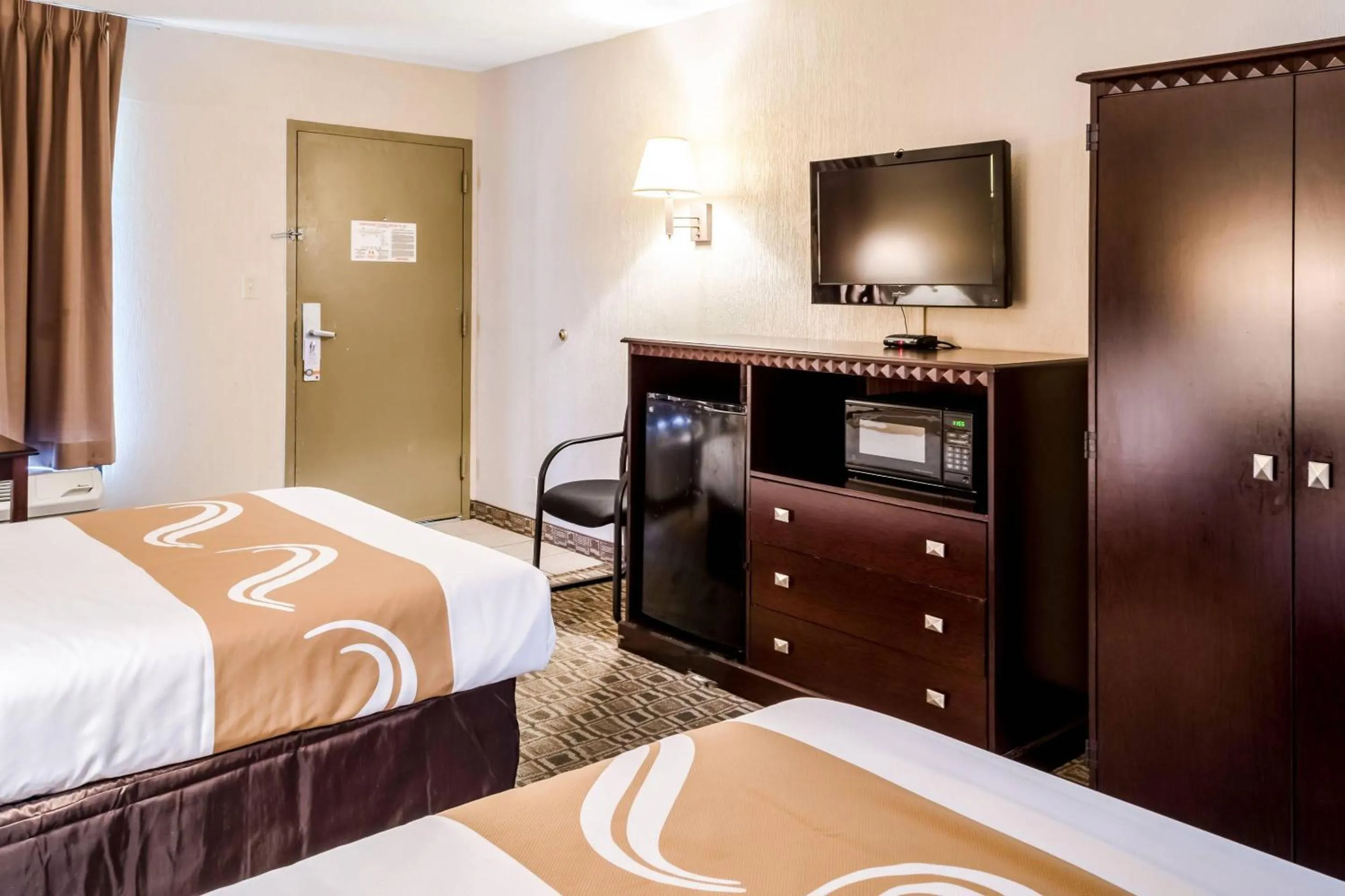 Double Room with Two Double Beds - Smoking in Quality Inn Moss Point - Pascagoula