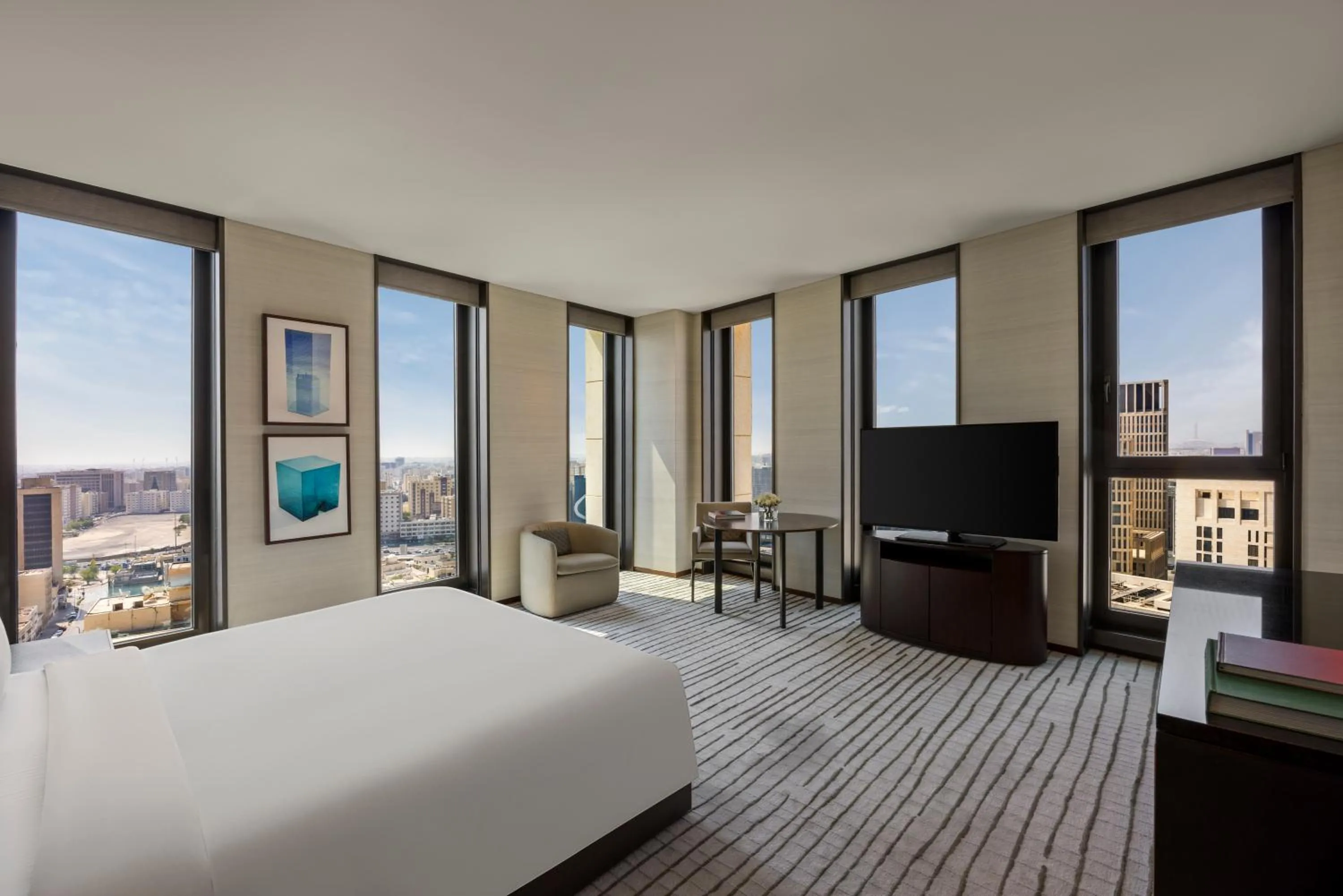 Deluxe King Room with City View in Park Hyatt Doha, Msheireb Downtown