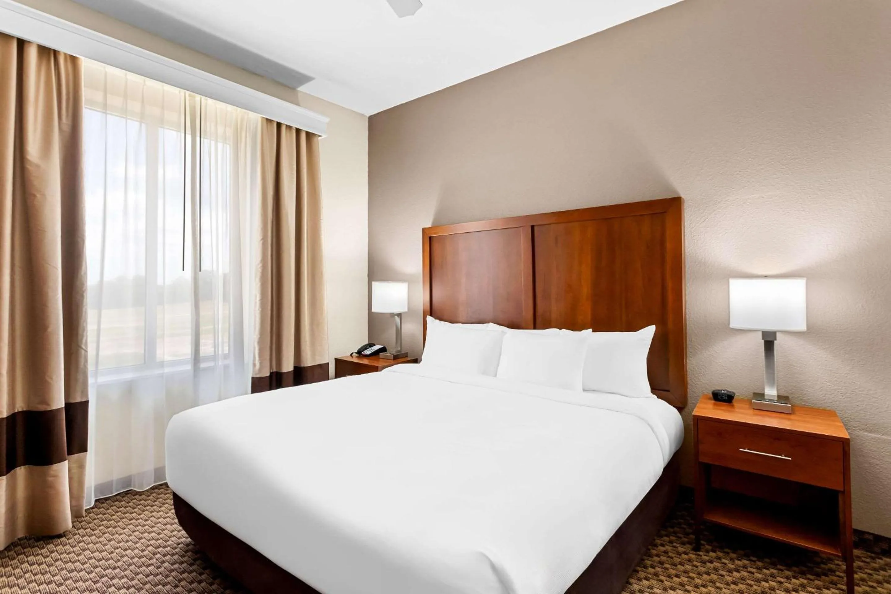 King Suite in Comfort Inn & Suites Grenada