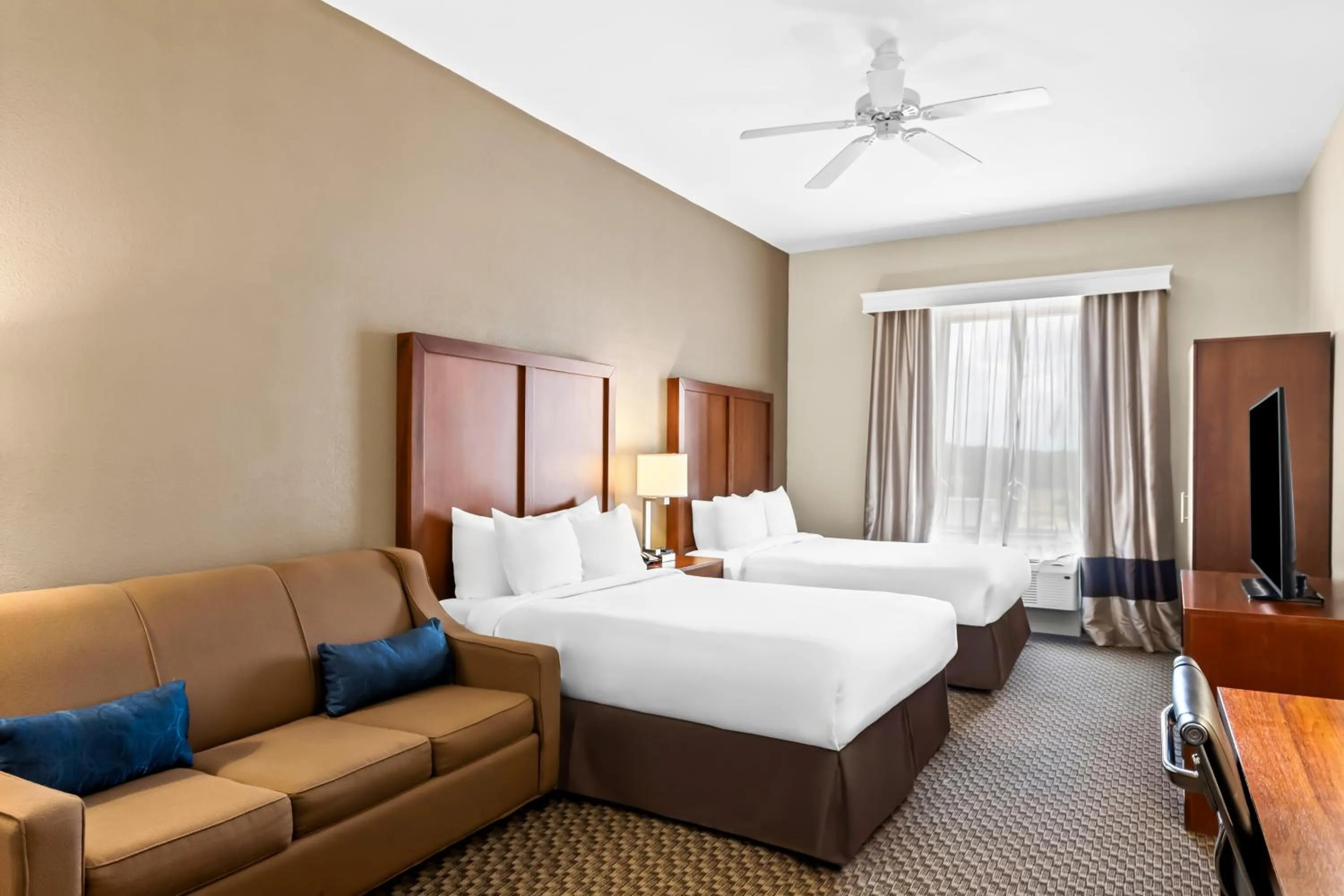 Suite with Two Queen Beds - Accessible/Non-Smoking in Comfort Inn & Suites Grenada