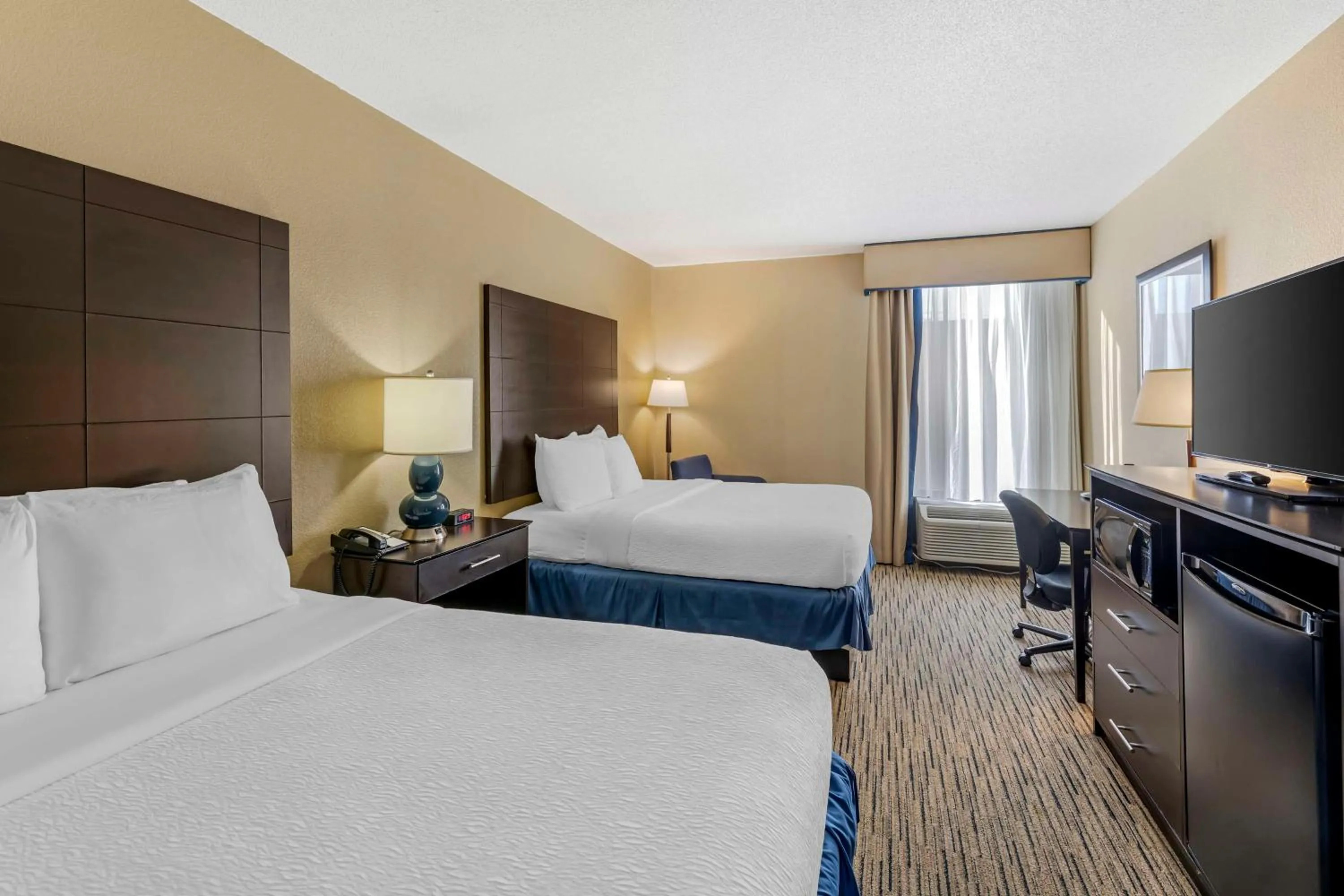 Queen Room with Two Queen Beds - Non-Smoking in Best Western New Albany