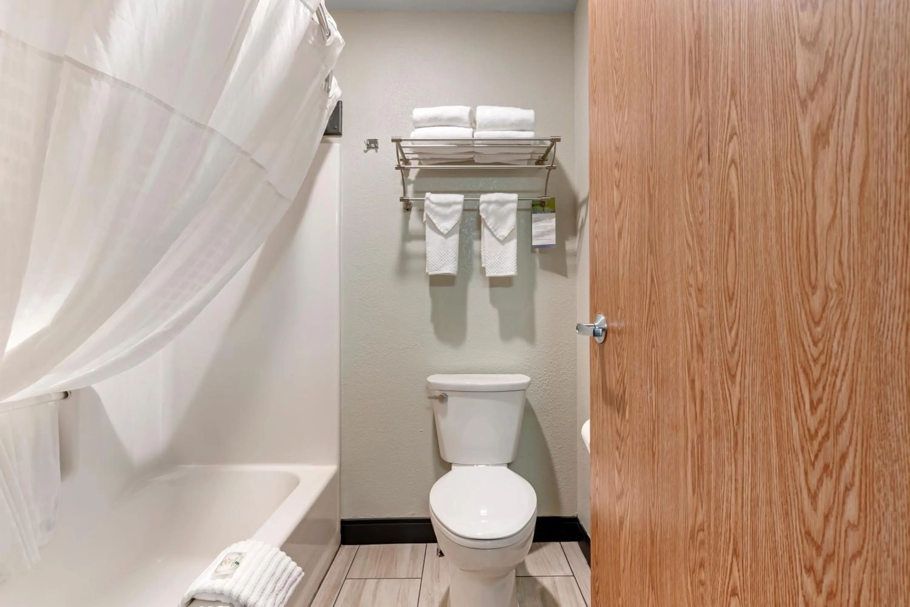 Standard King Room - Non-Smoking  in Quality Inn Red Lodge Gateway To Yellowstone