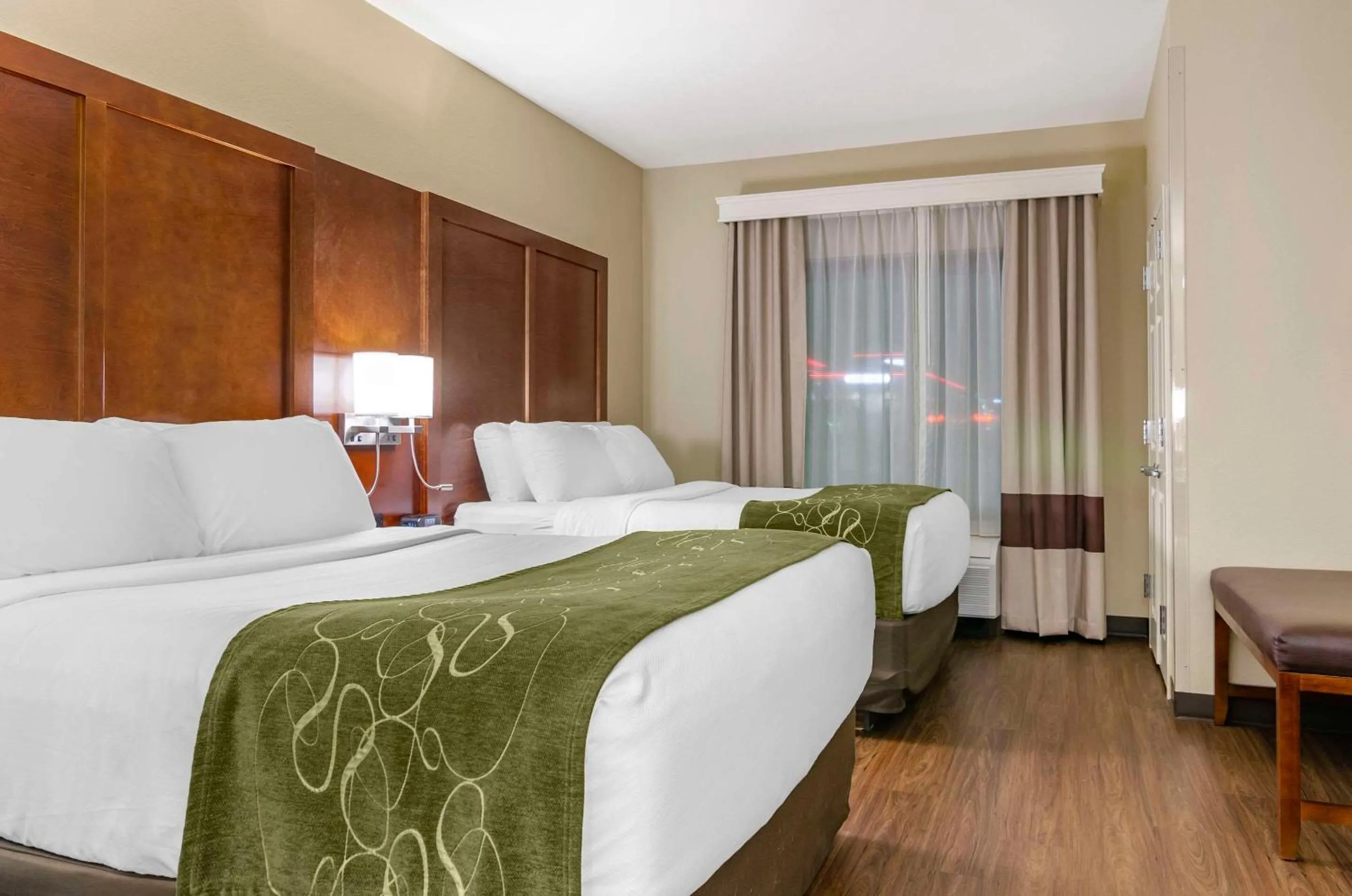 Suite with Two Queen Beds in Comfort Suites Helena Airport