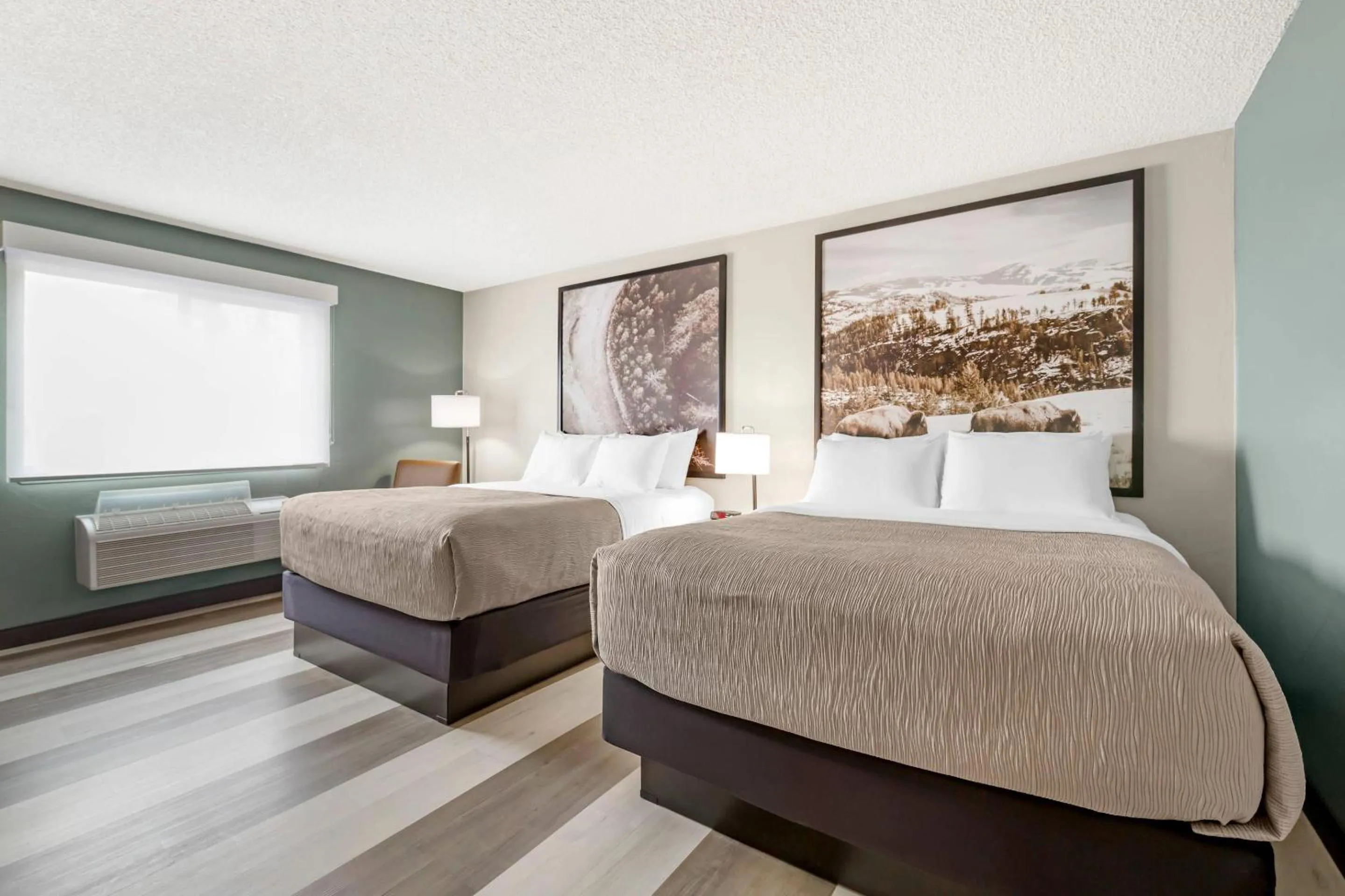 Queen Room with Two Queen Beds - Non-Smoking in Quality Inn Dillon I-15