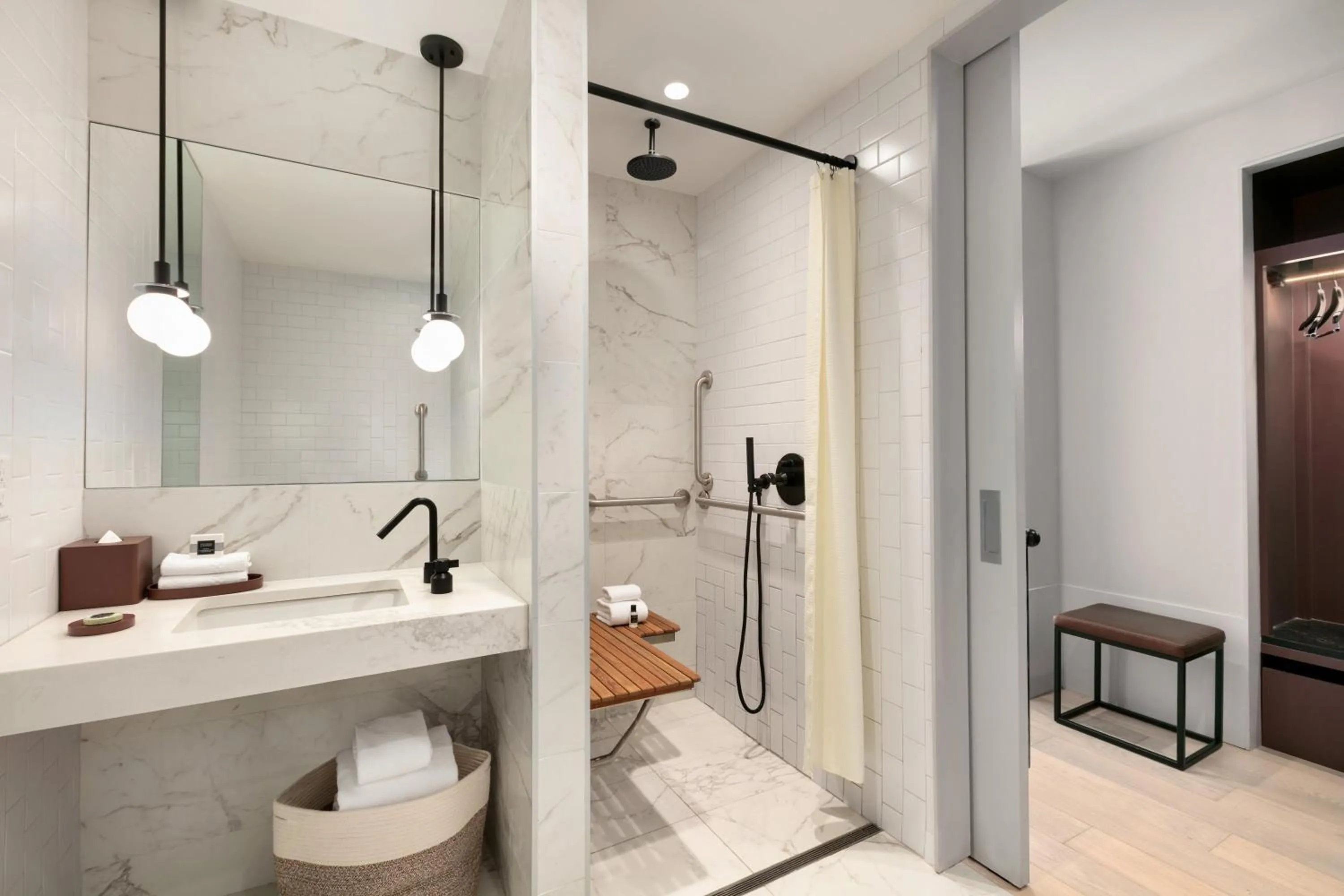 Twin Room - Mobility Access/Hearing Accessible in Hotel Indigo - Williamsburg - Brooklyn by IHG
