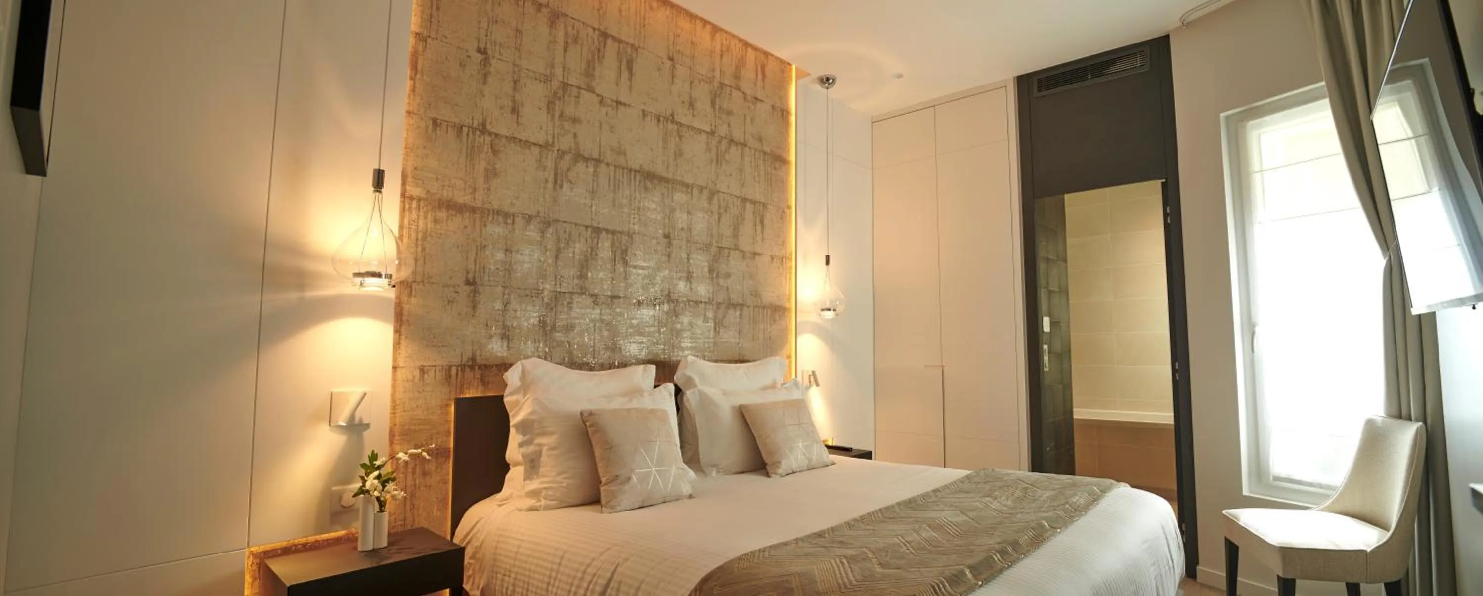 Apartment with Balcony in Hôtel Roi de Sicile - Rivoli