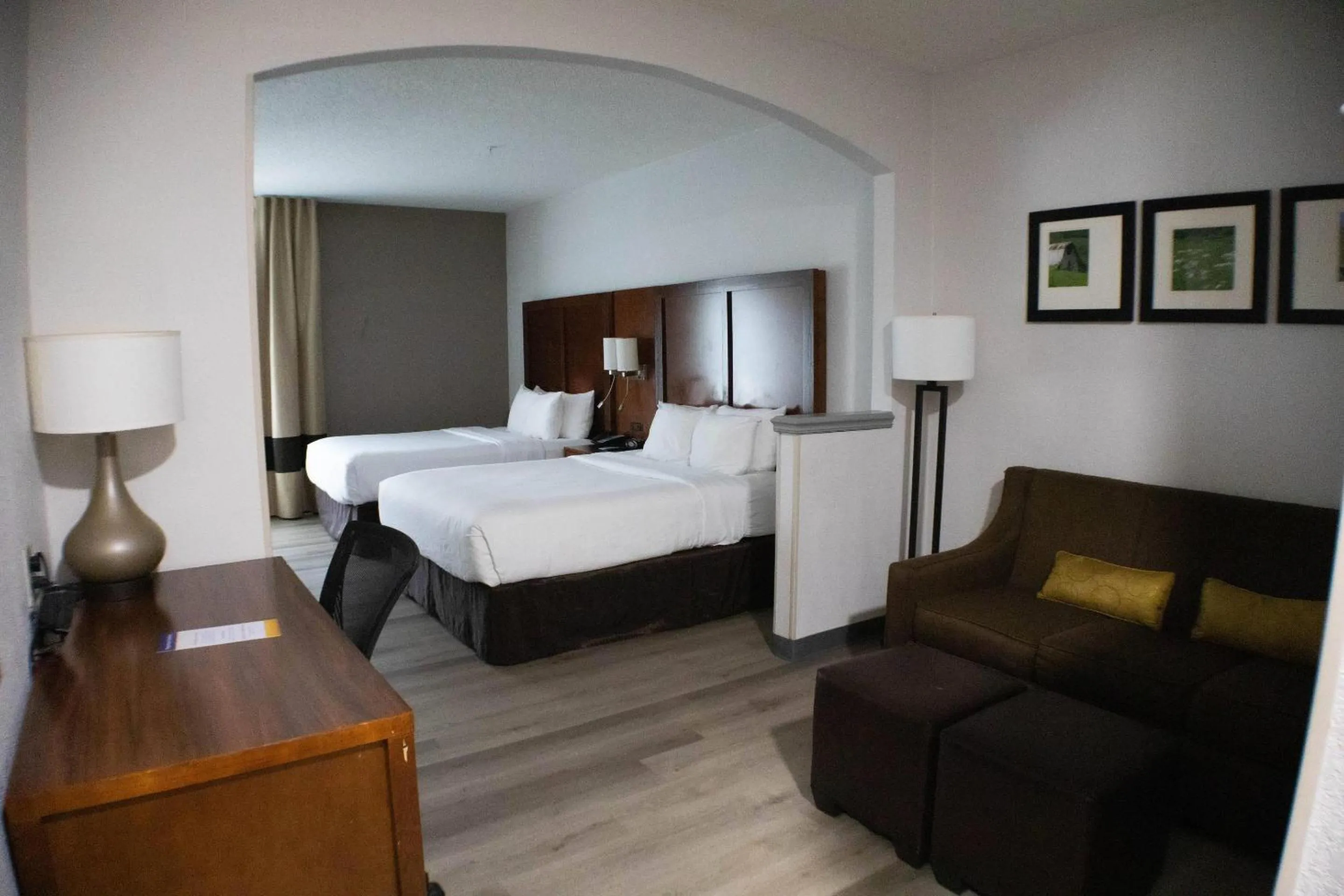 Queen Suite with 2 Queen Beds - Non-Smoking in Comfort Suites Salisbury I-85