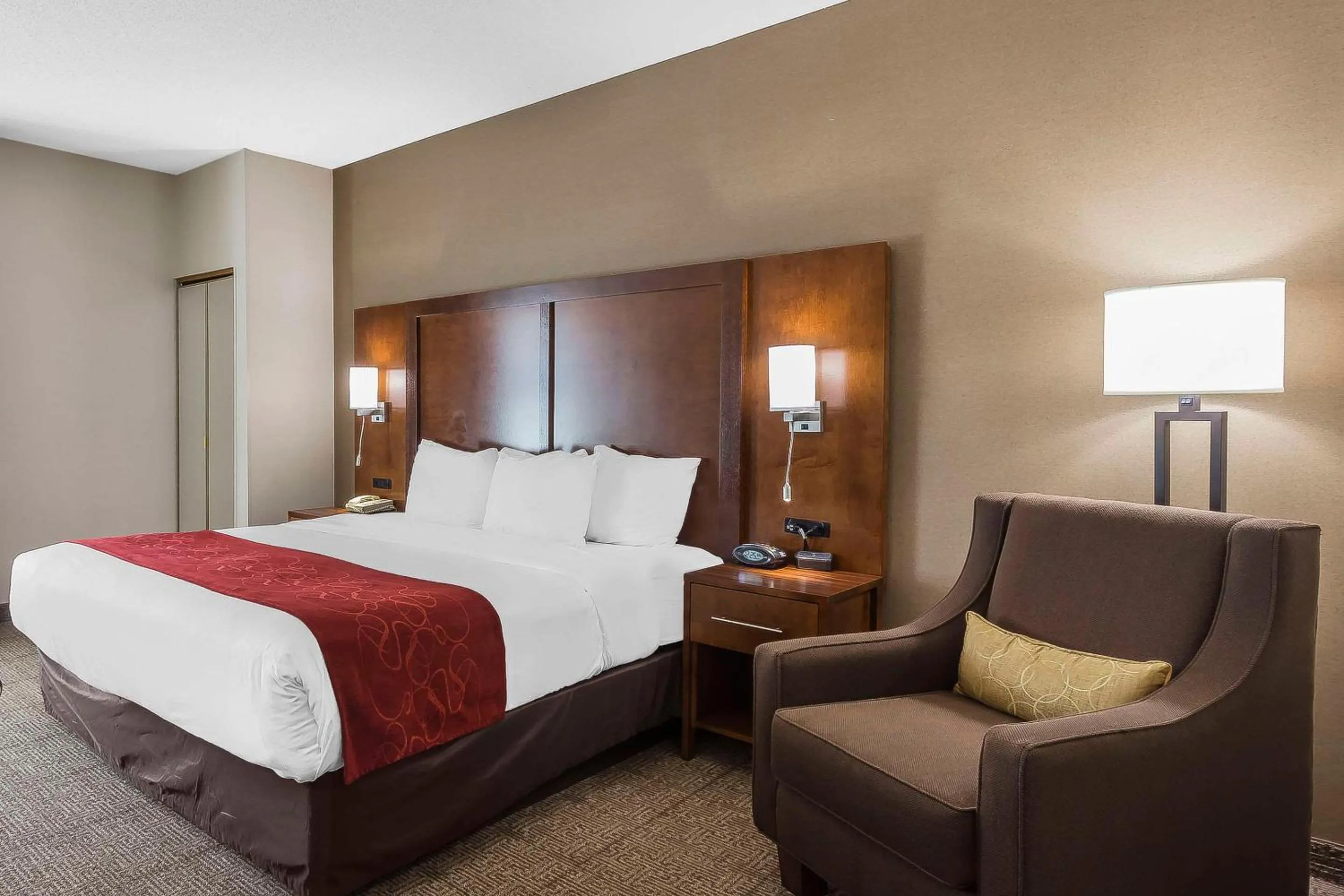 Standard King Suite - Non-Smoking in Comfort Suites Salisbury I-85