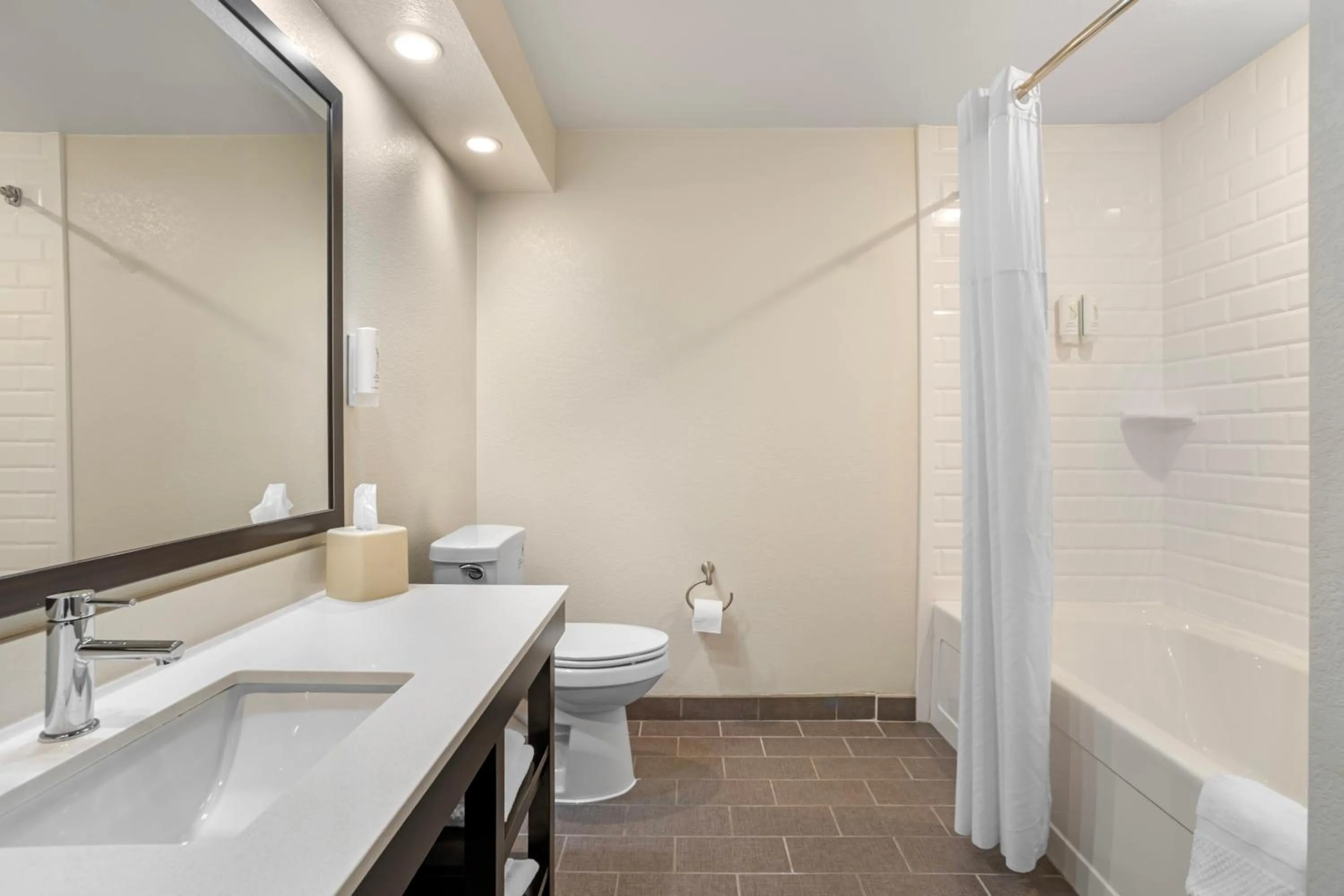 King Suite - Accessible/Non-Smoking in Sleep Inn & Suites at Concord Mills