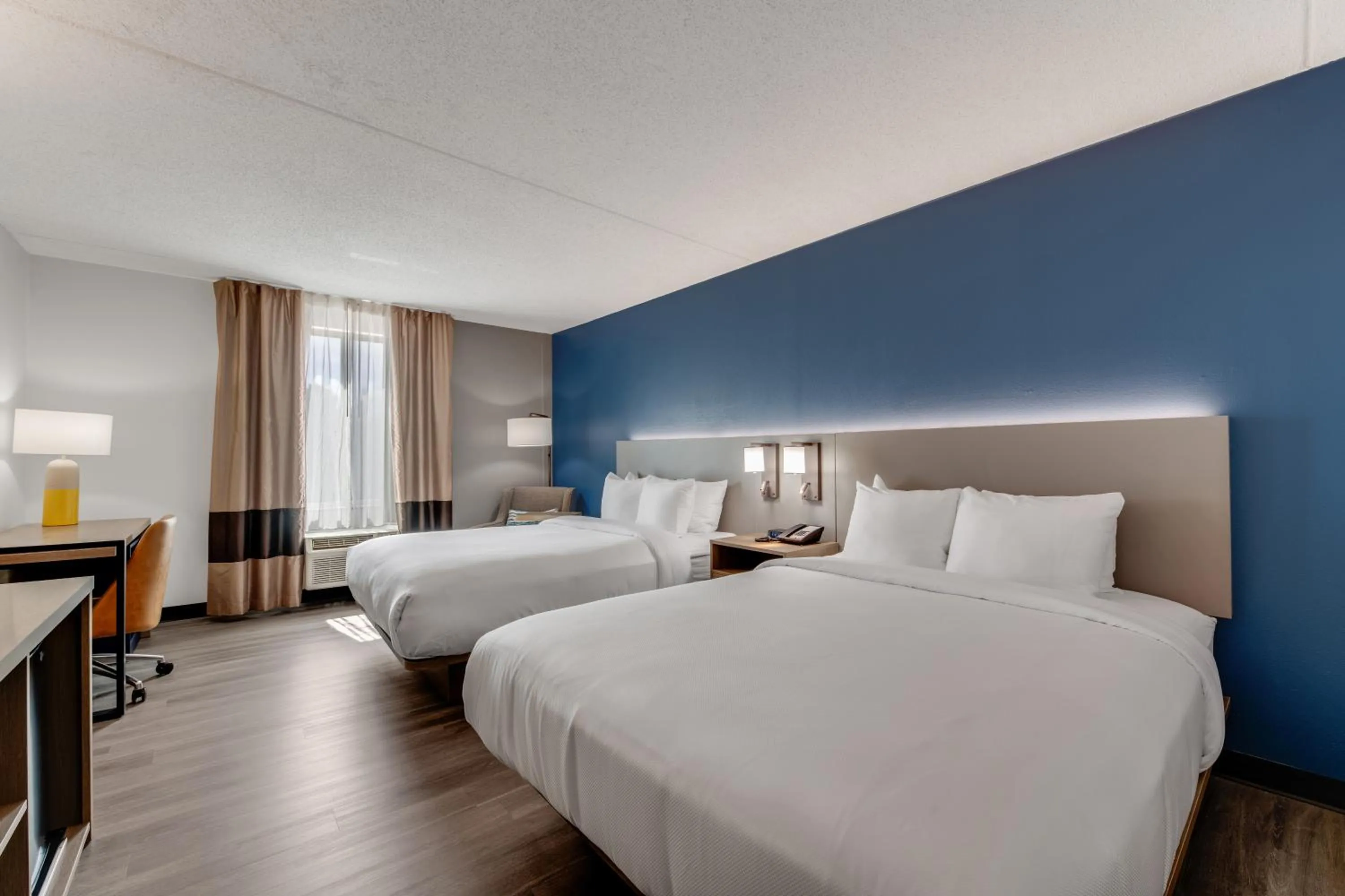 Queen Room with Two Queen Beds - Non-Smoking in Comfort Inn Thomasville I-85