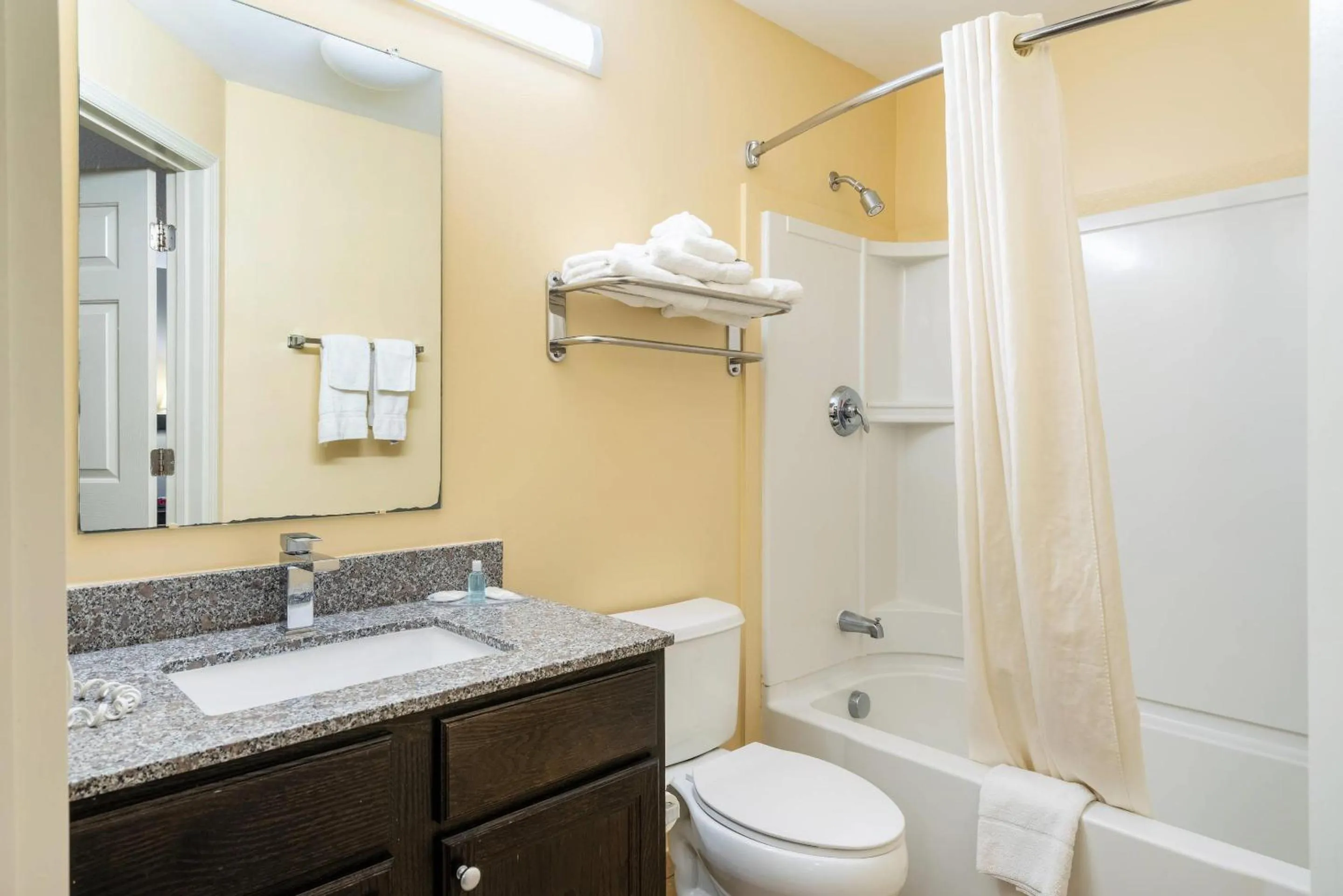 Queen Room with Two Queen Beds and Kitchen - Non-smoking in Suburban Studios Near Camp Lejeune